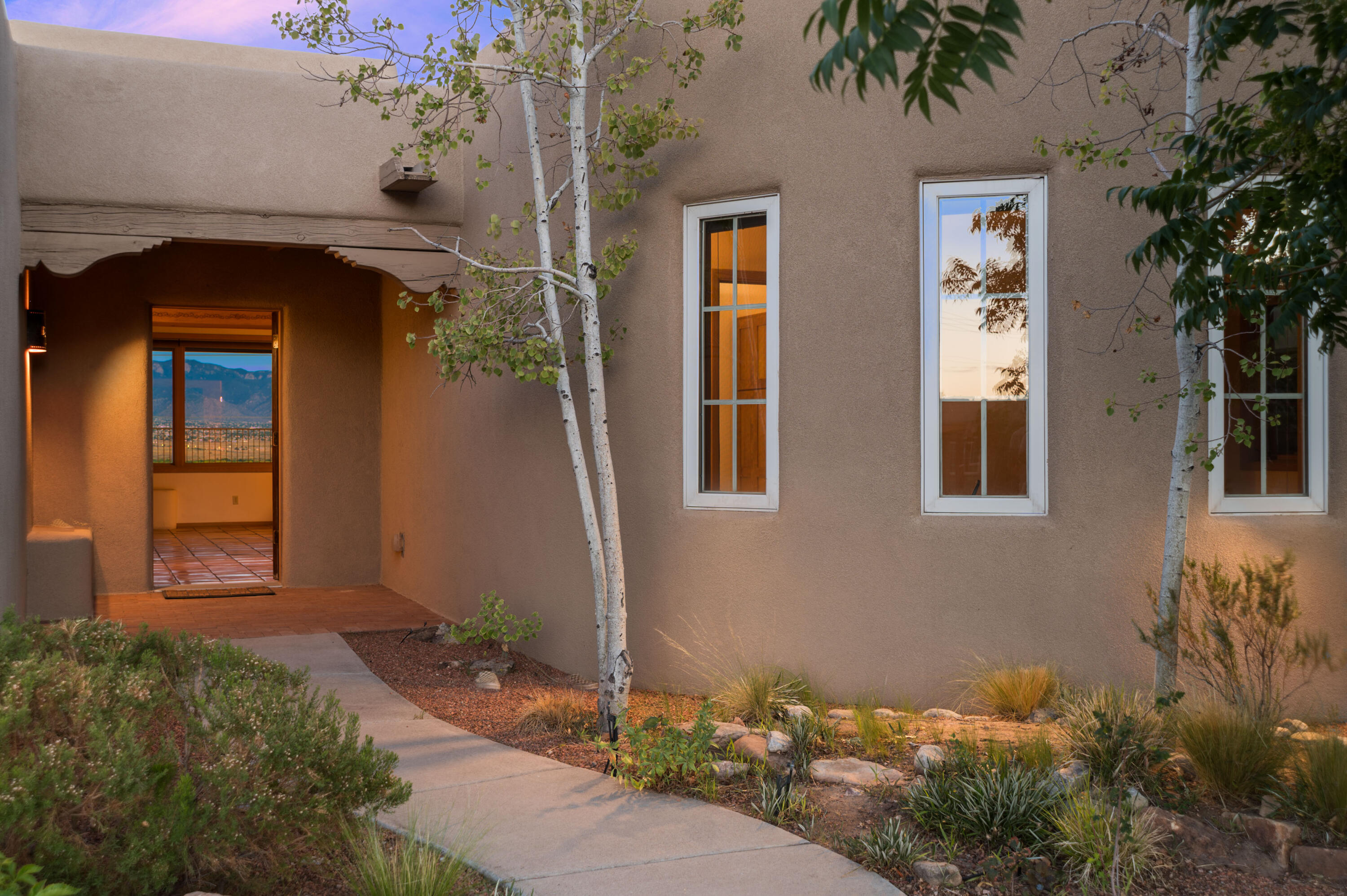 1050 joshua dr se, RIO RANCHO NM 87124