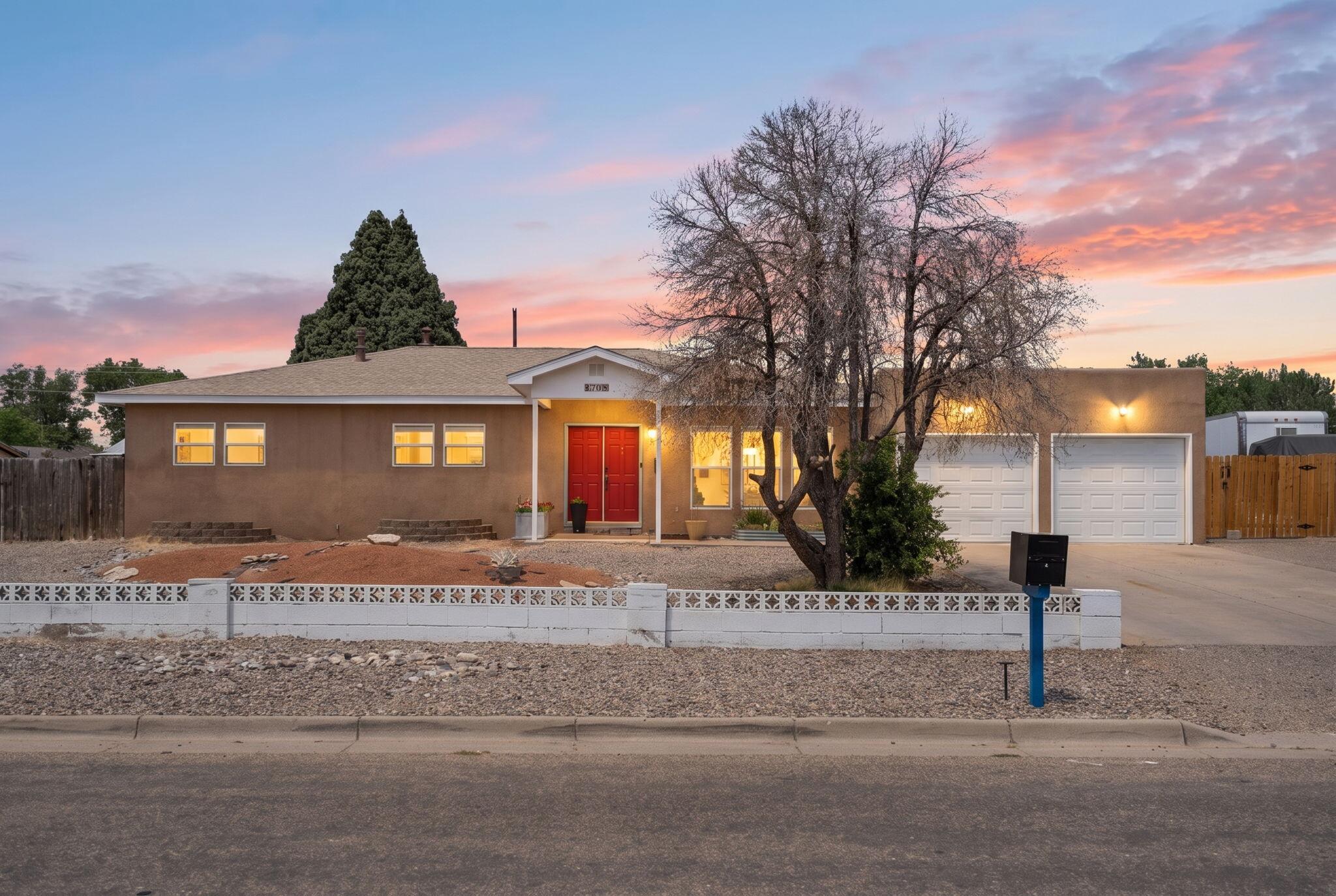 3705 35th Circle SE, Rio Rancho, NM 87124