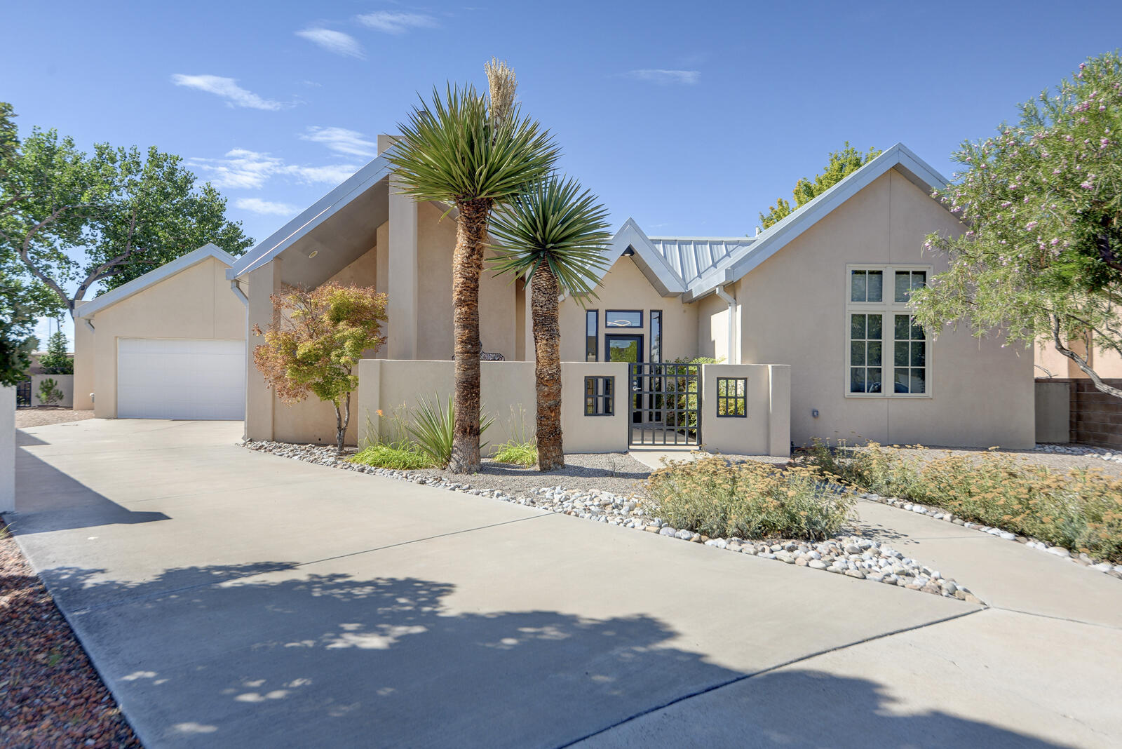 2204 Via Granada Place NW — photo