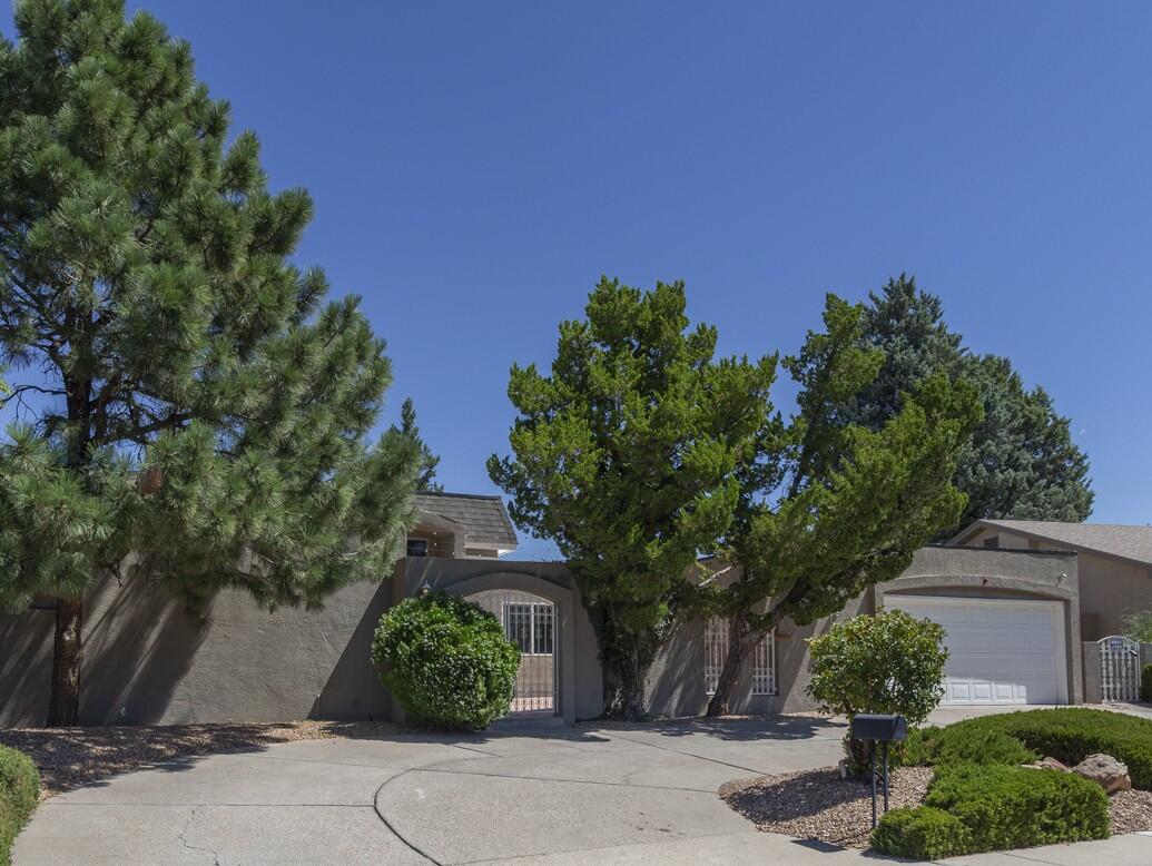 7413 El Morro Road NE — photo