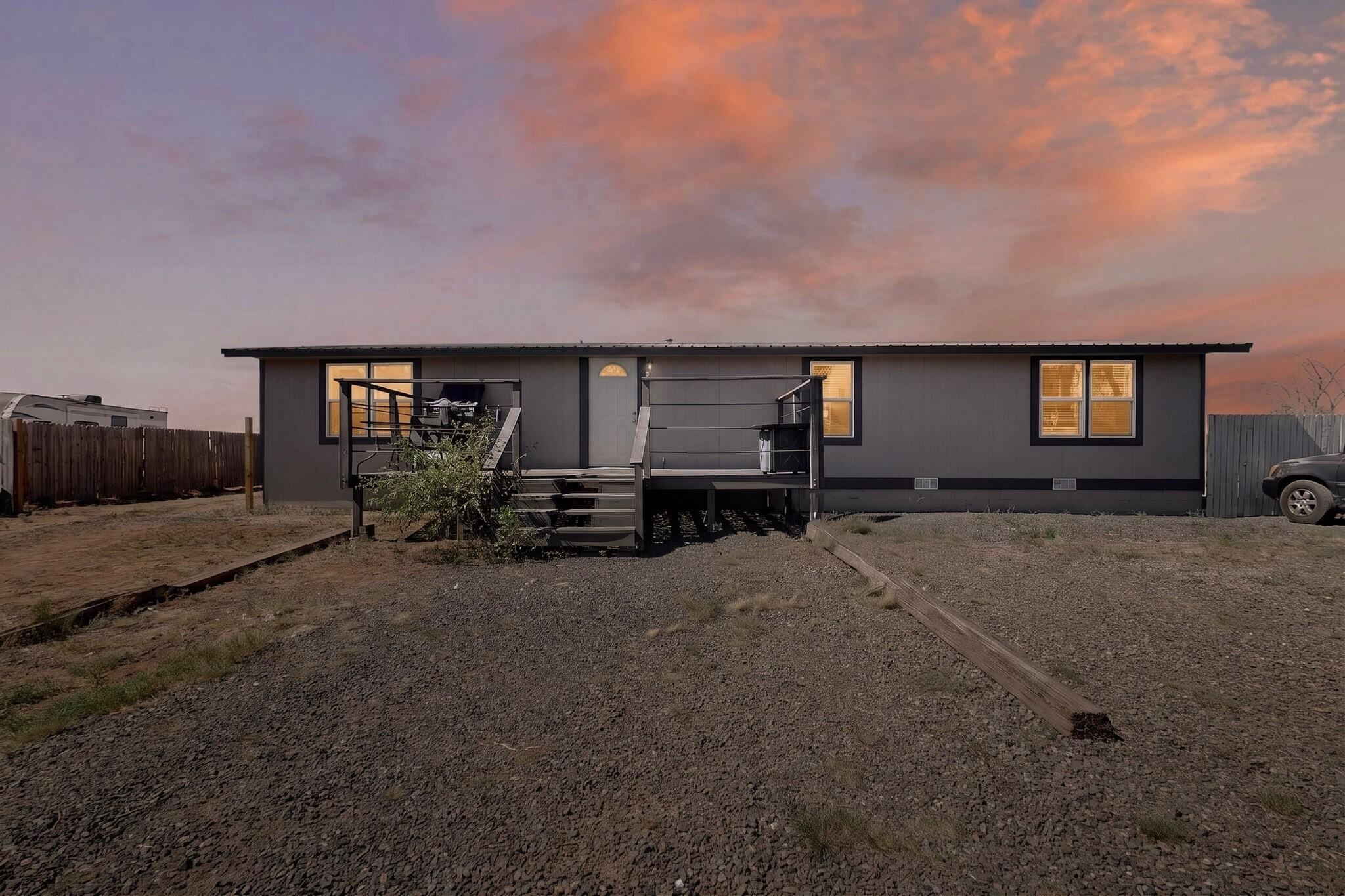 31 Sandia Street — photo