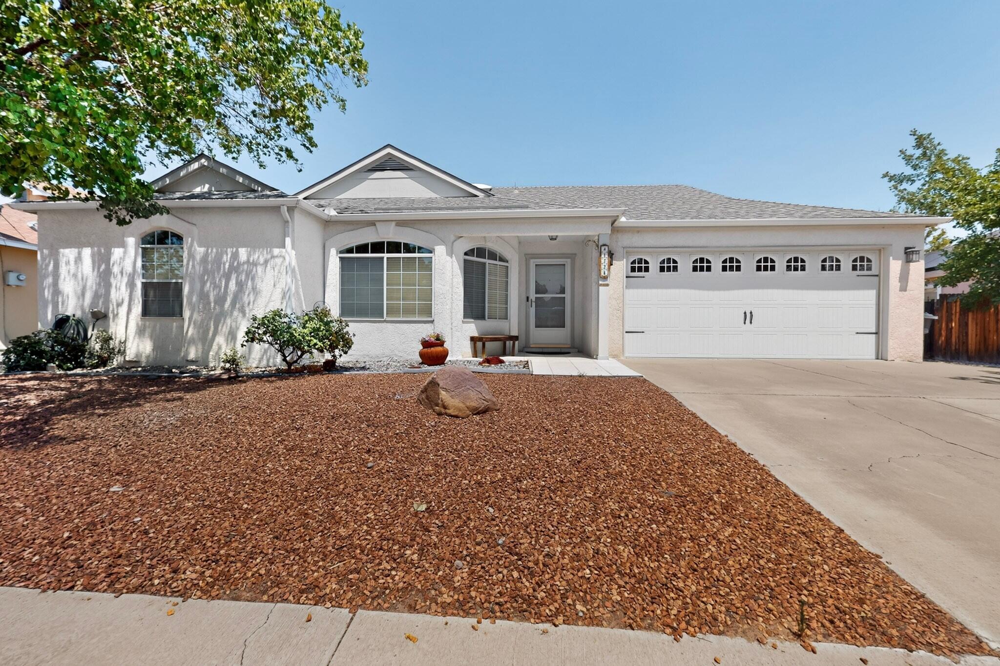 1724 blueberry dr ne, RIO RANCHO NM 87144