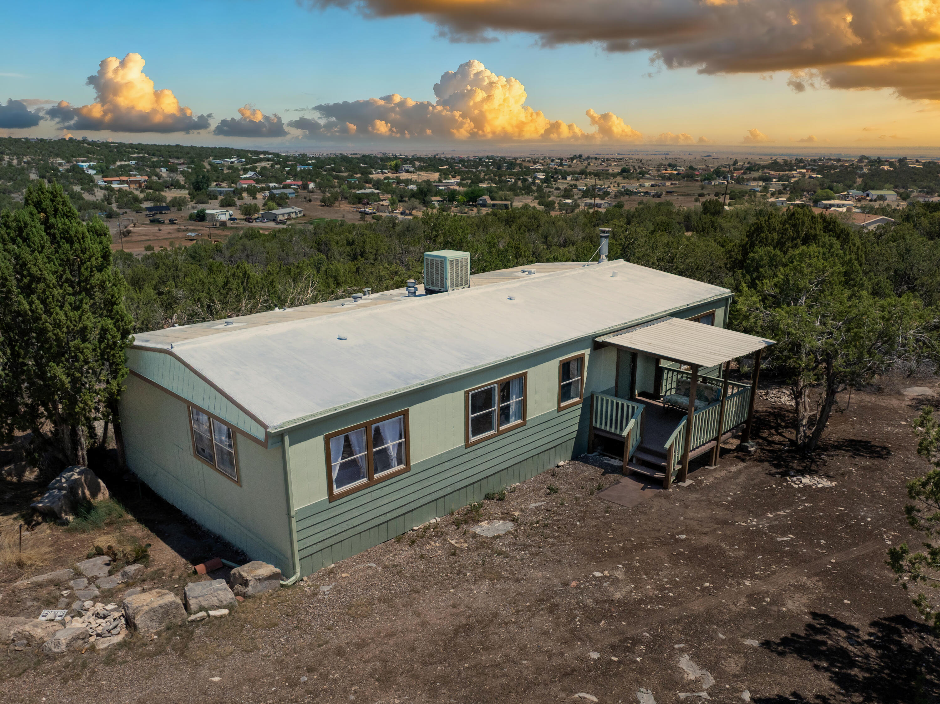 197 Skyline Drive — photo