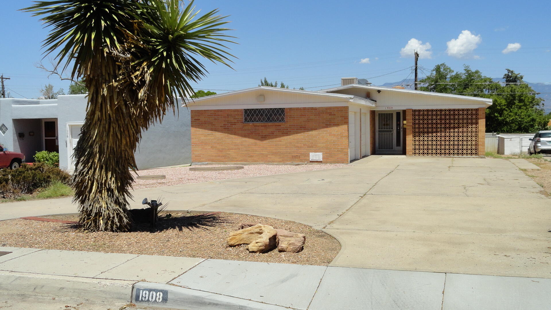 1908 Ridgecrest Drive SE — photo