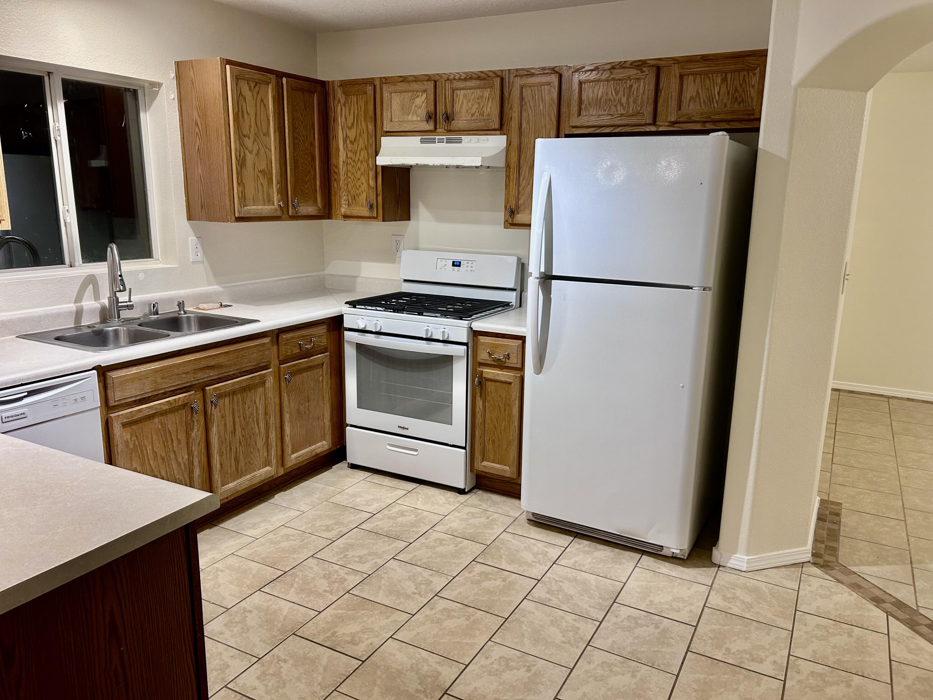 6137 Vaughn Drive NE, Rio Rancho, NM 87144 — photo 2