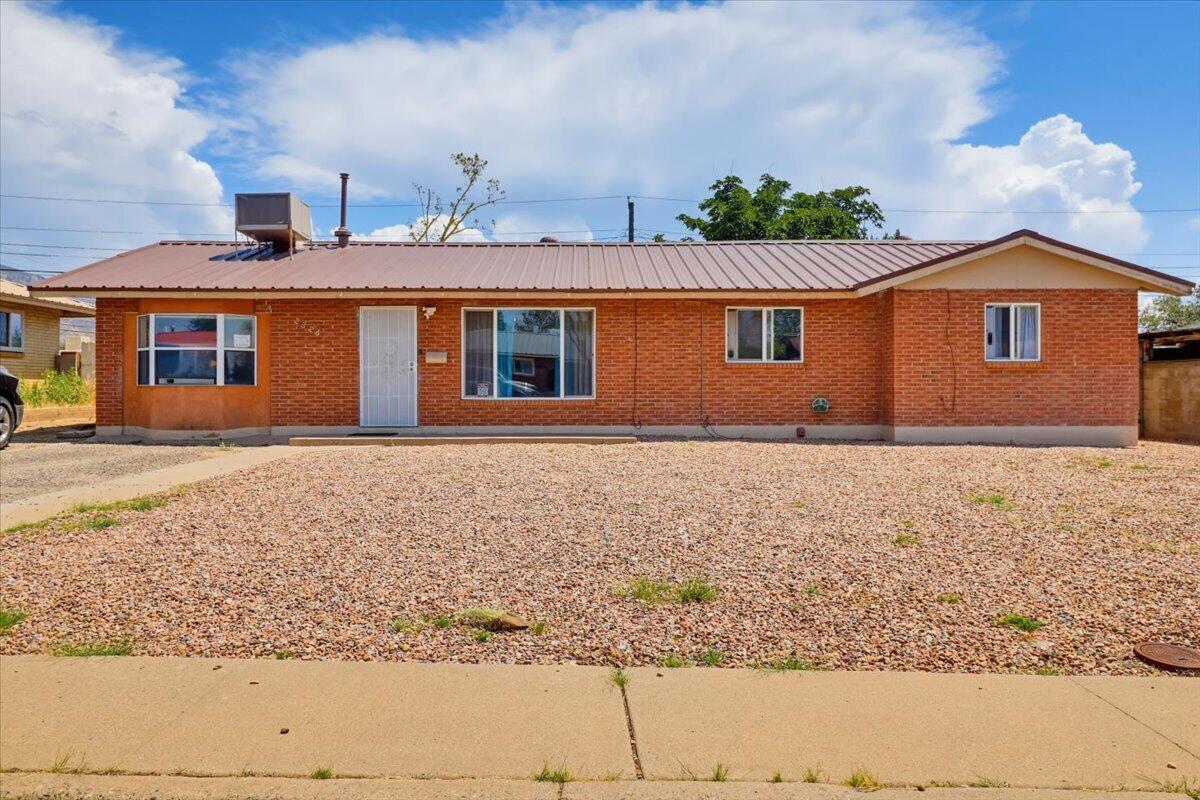 2326 Stevens Drive NE — photo