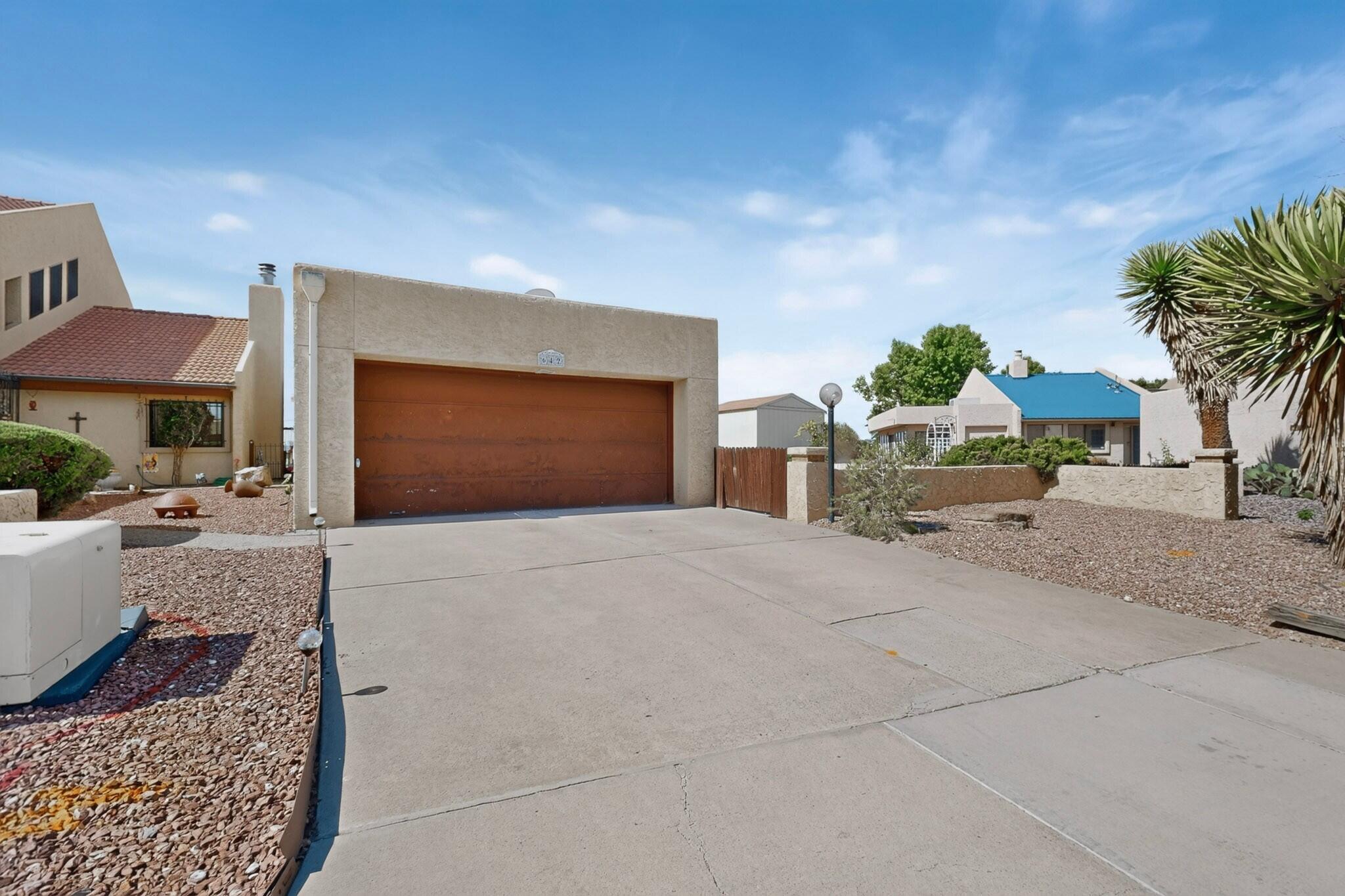 642 Lakeview Circle SE, Rio Rancho, NM 87124 — photo 2