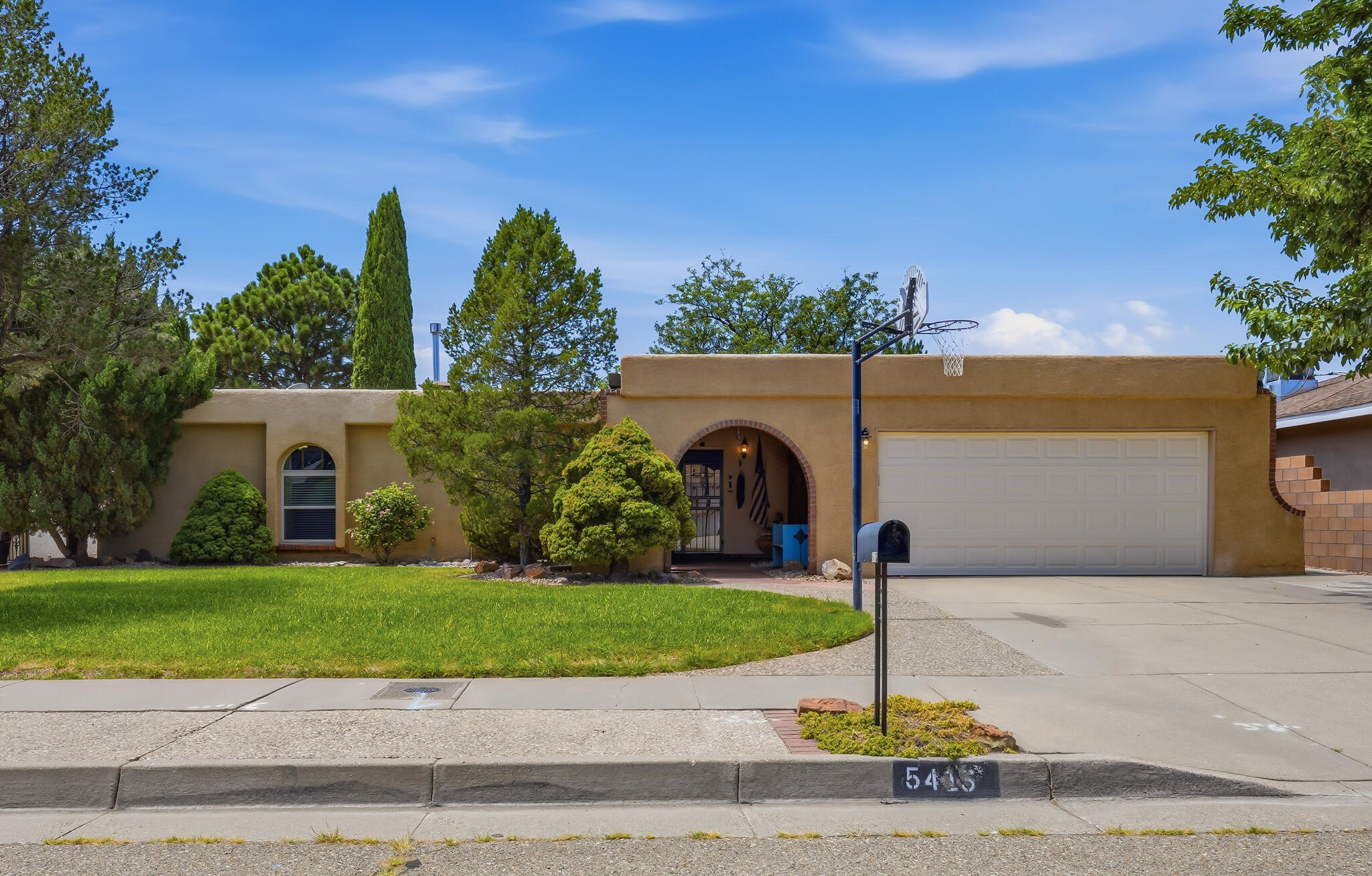 5413 Imperial Court NE — photo
