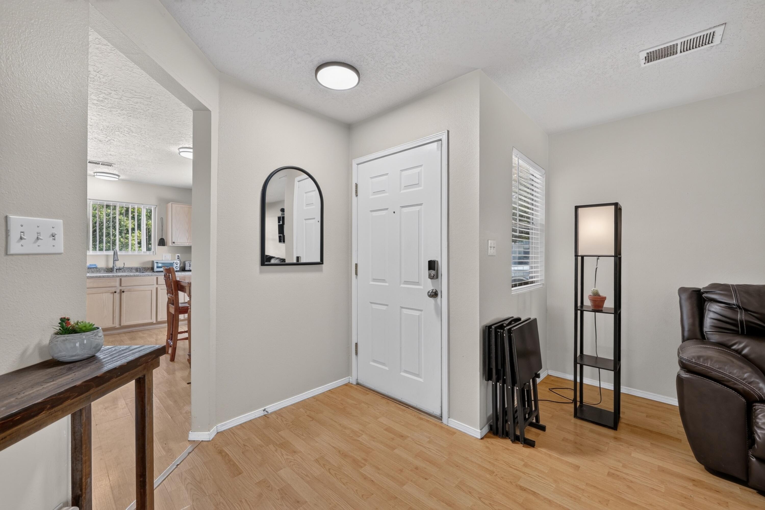 901 Perry Meadows Drive NE, Rio Rancho, NM 87144 — photo 2