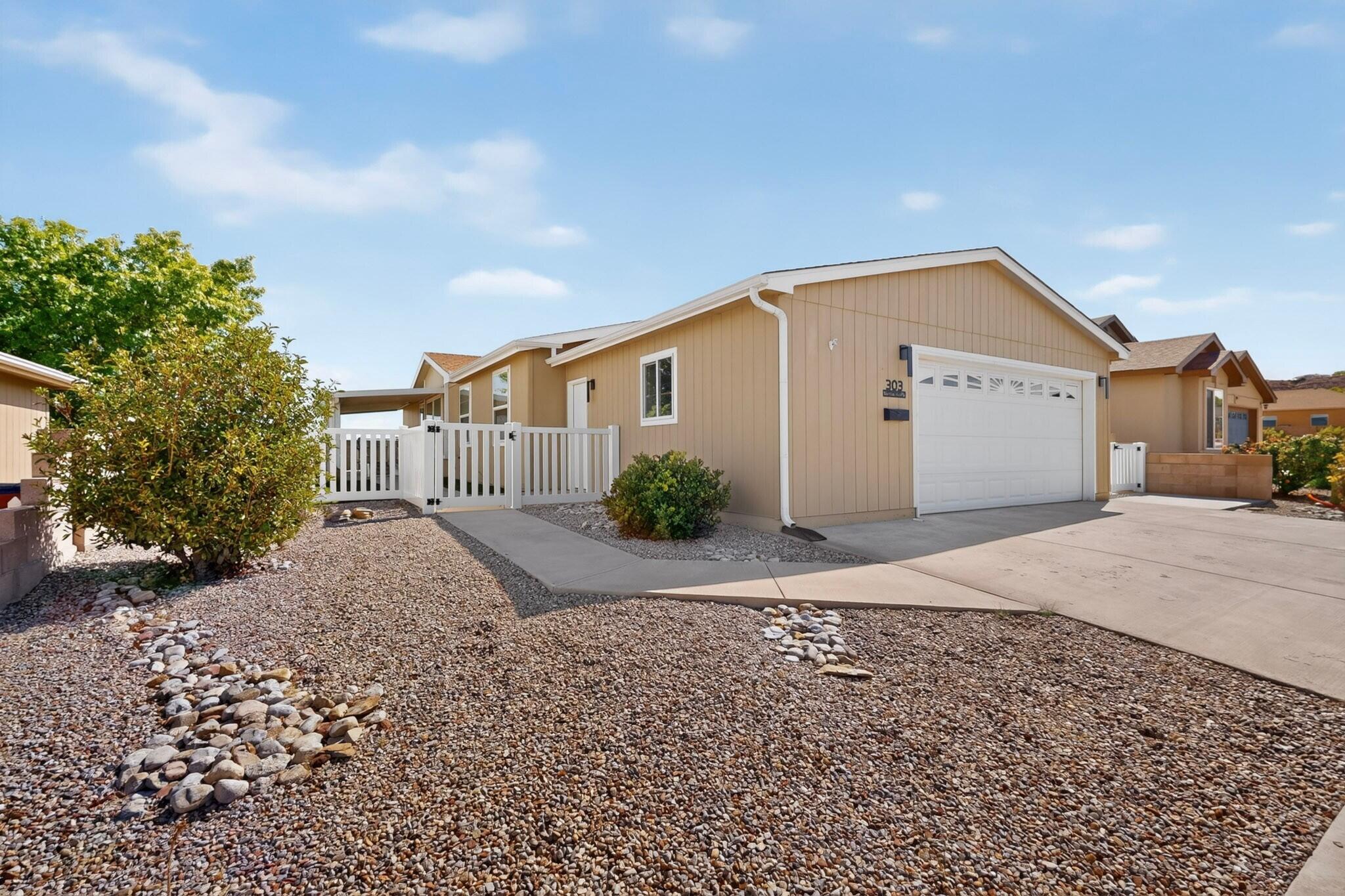 303 Sunrise Bluffs Drive — photo