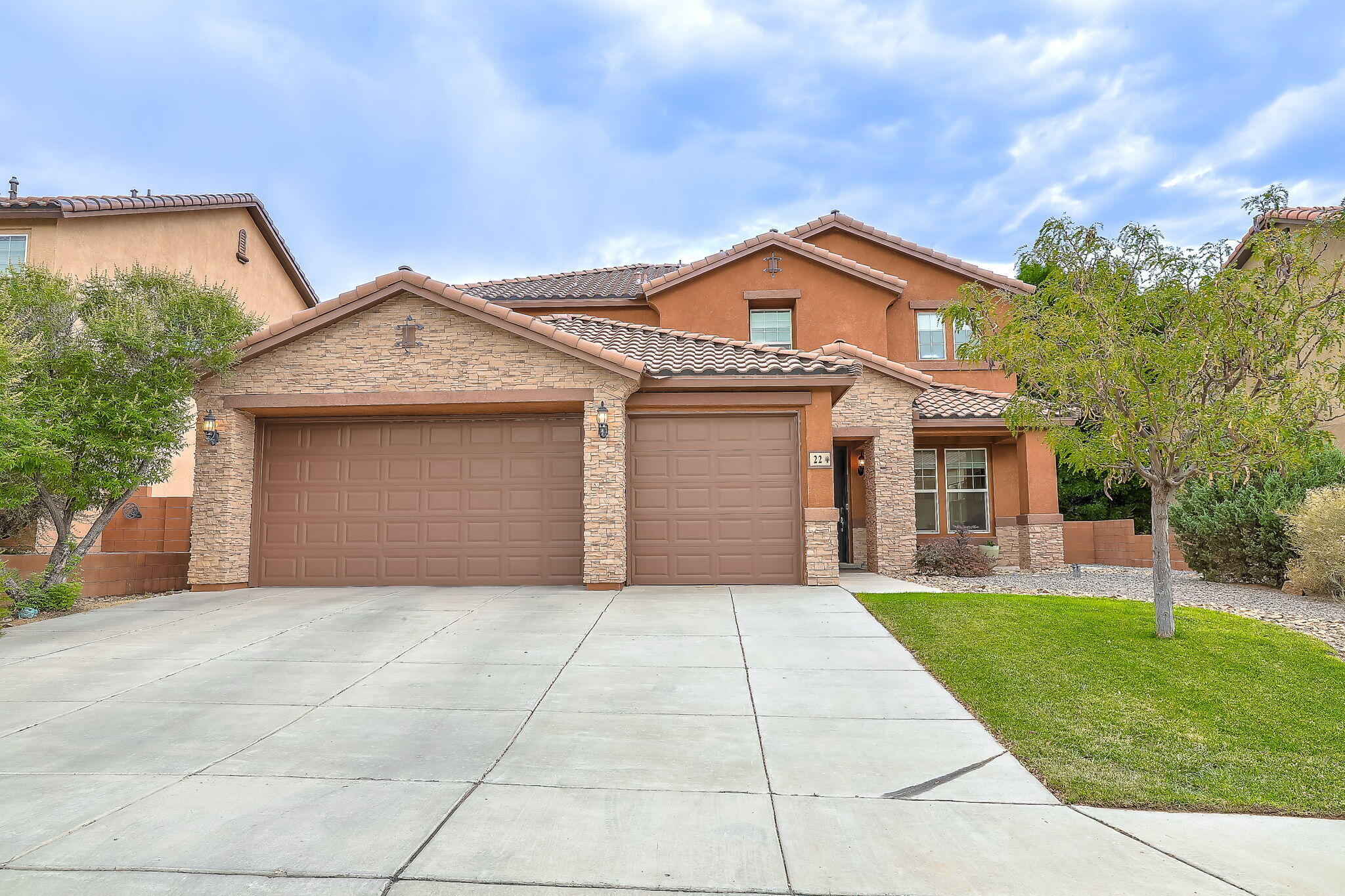 22 Monte Vista Drive NE — photo