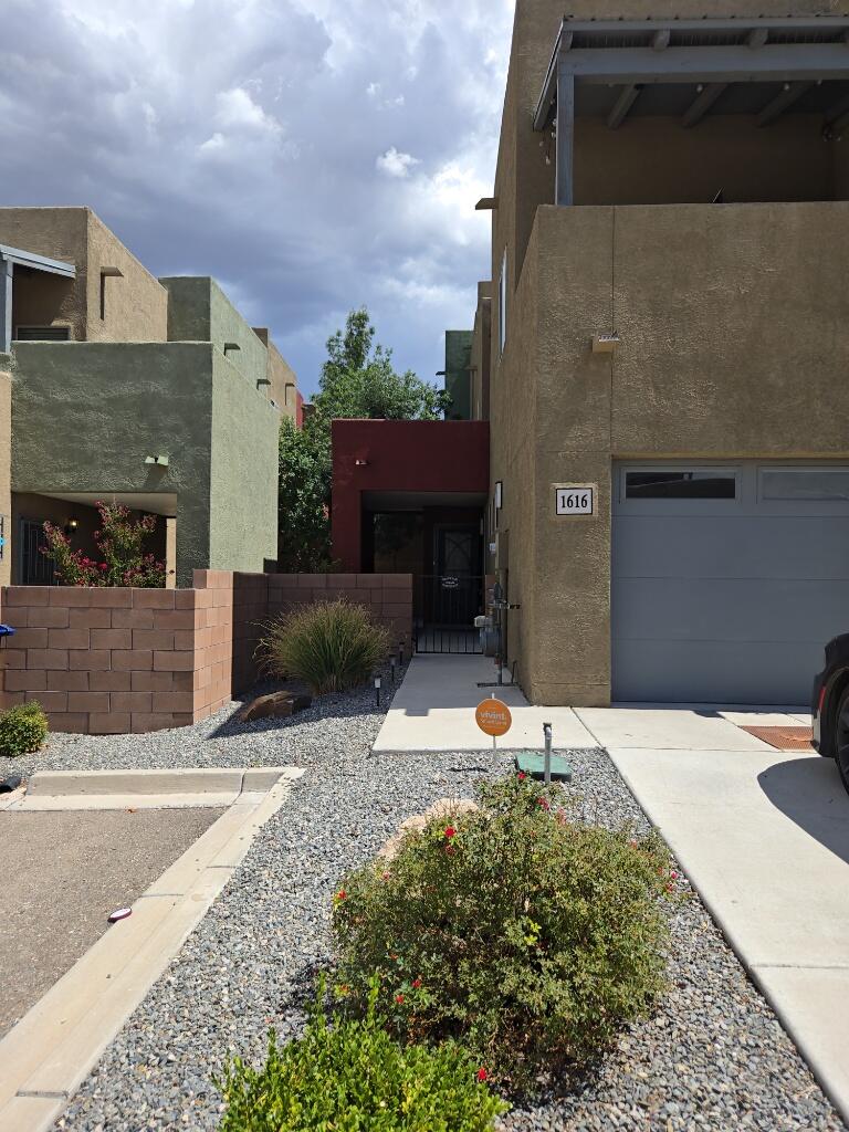 1616 Volponi Drive SE — photo