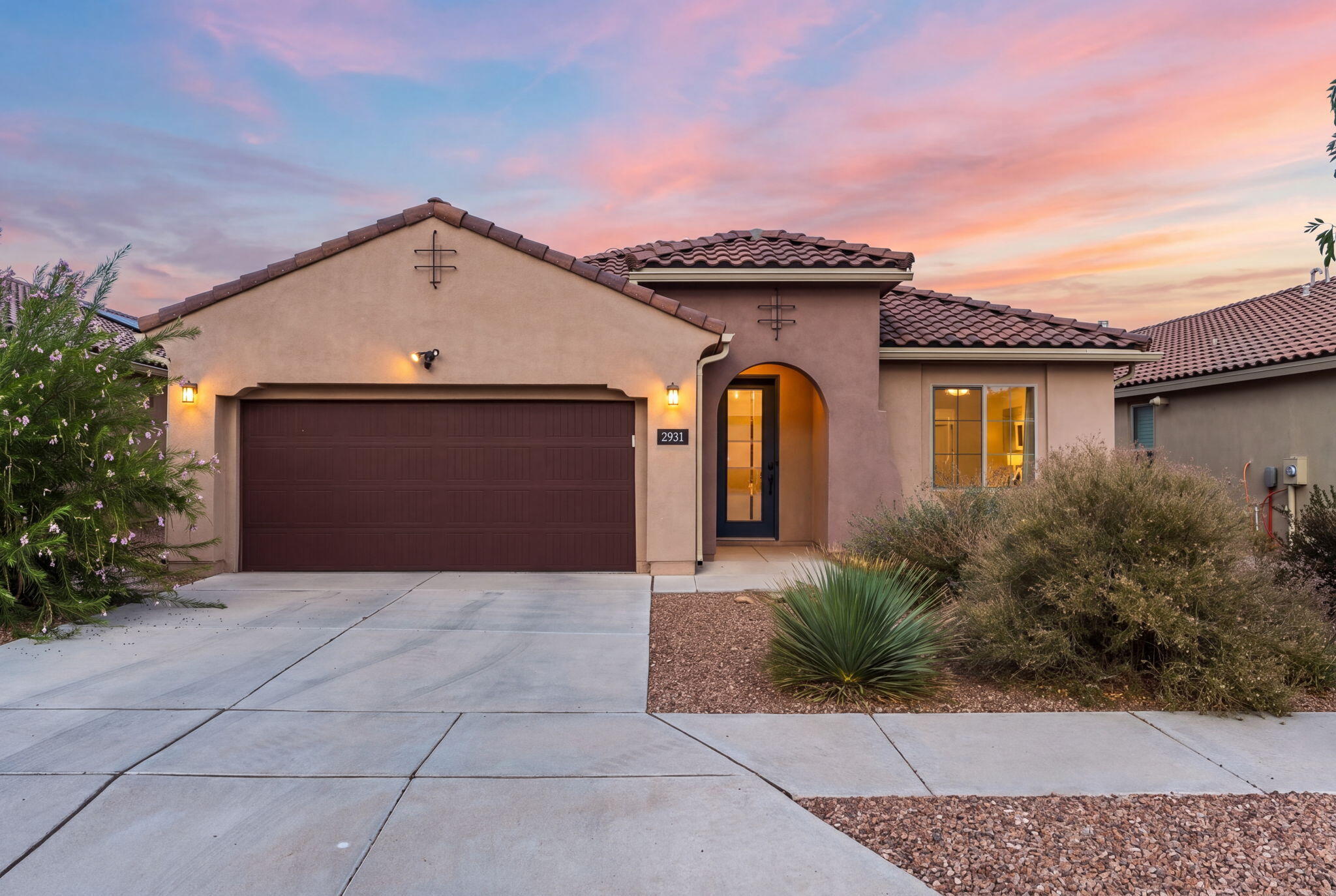 2931 Kings Canyon Loop NE — photo