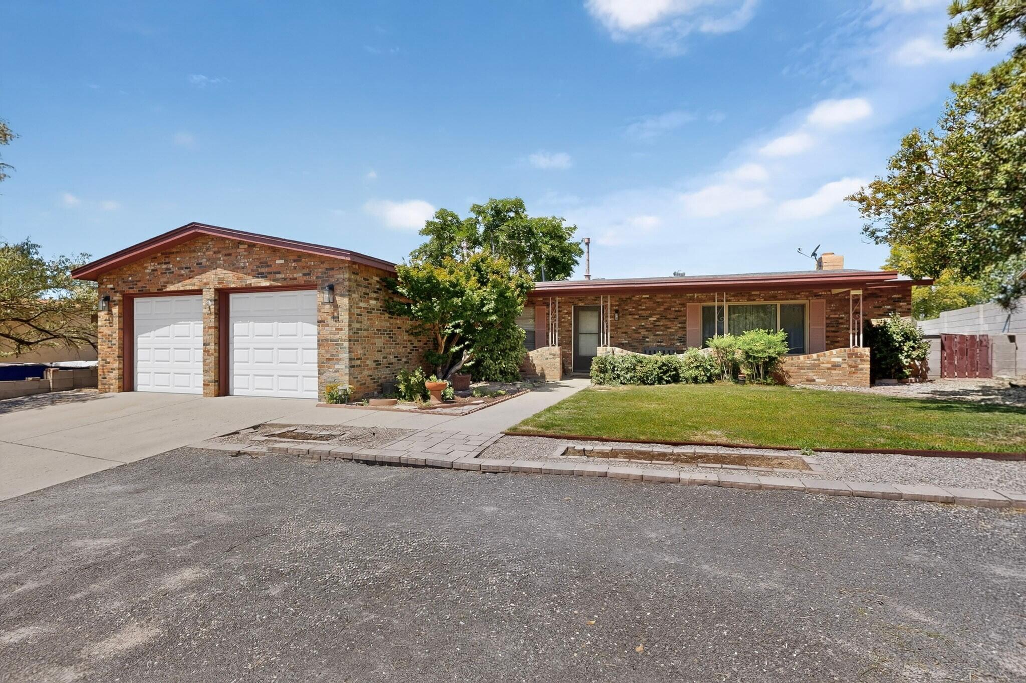 3709 Valerie Place NE — photo