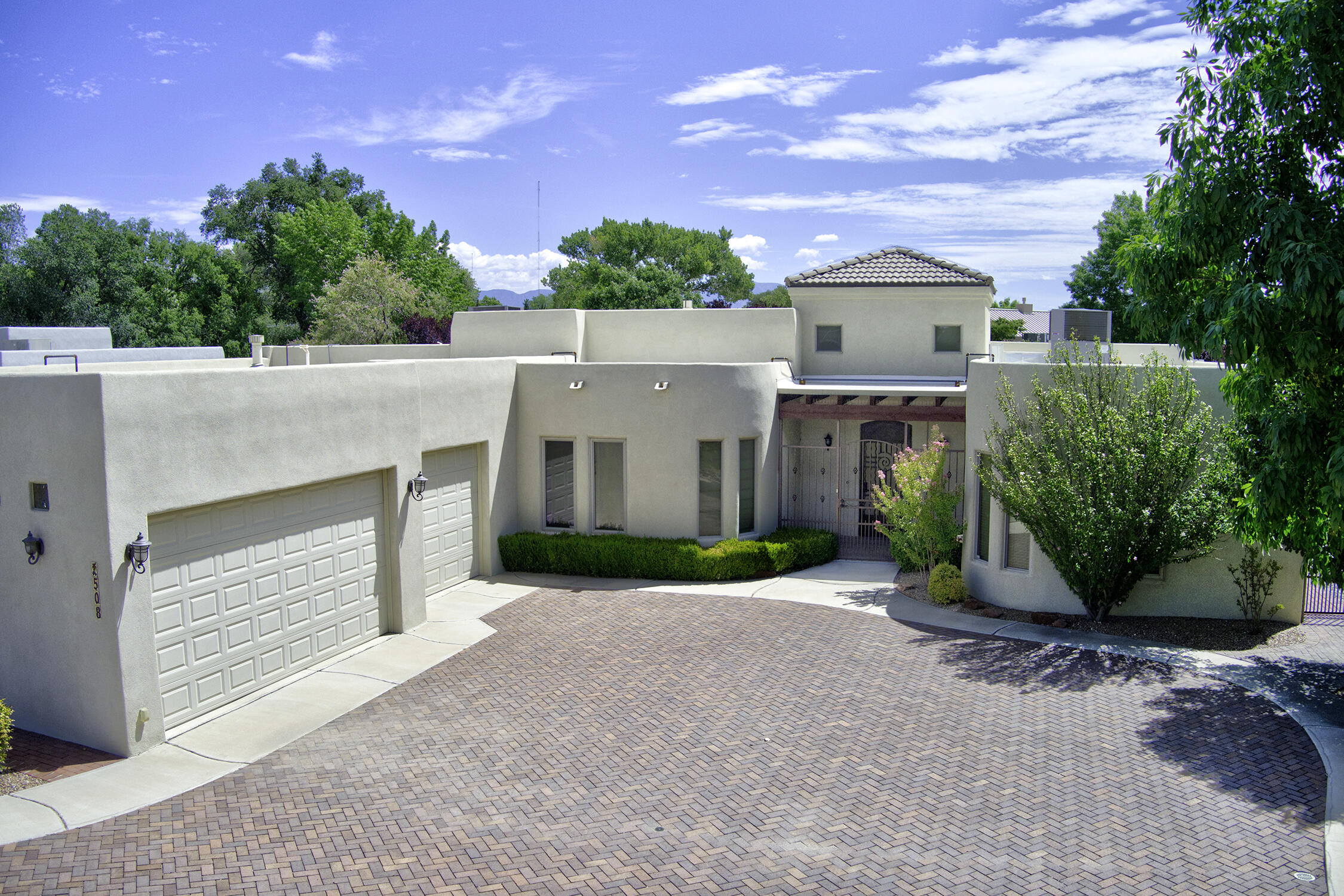 508 Laguna Seca Lane NW — photo