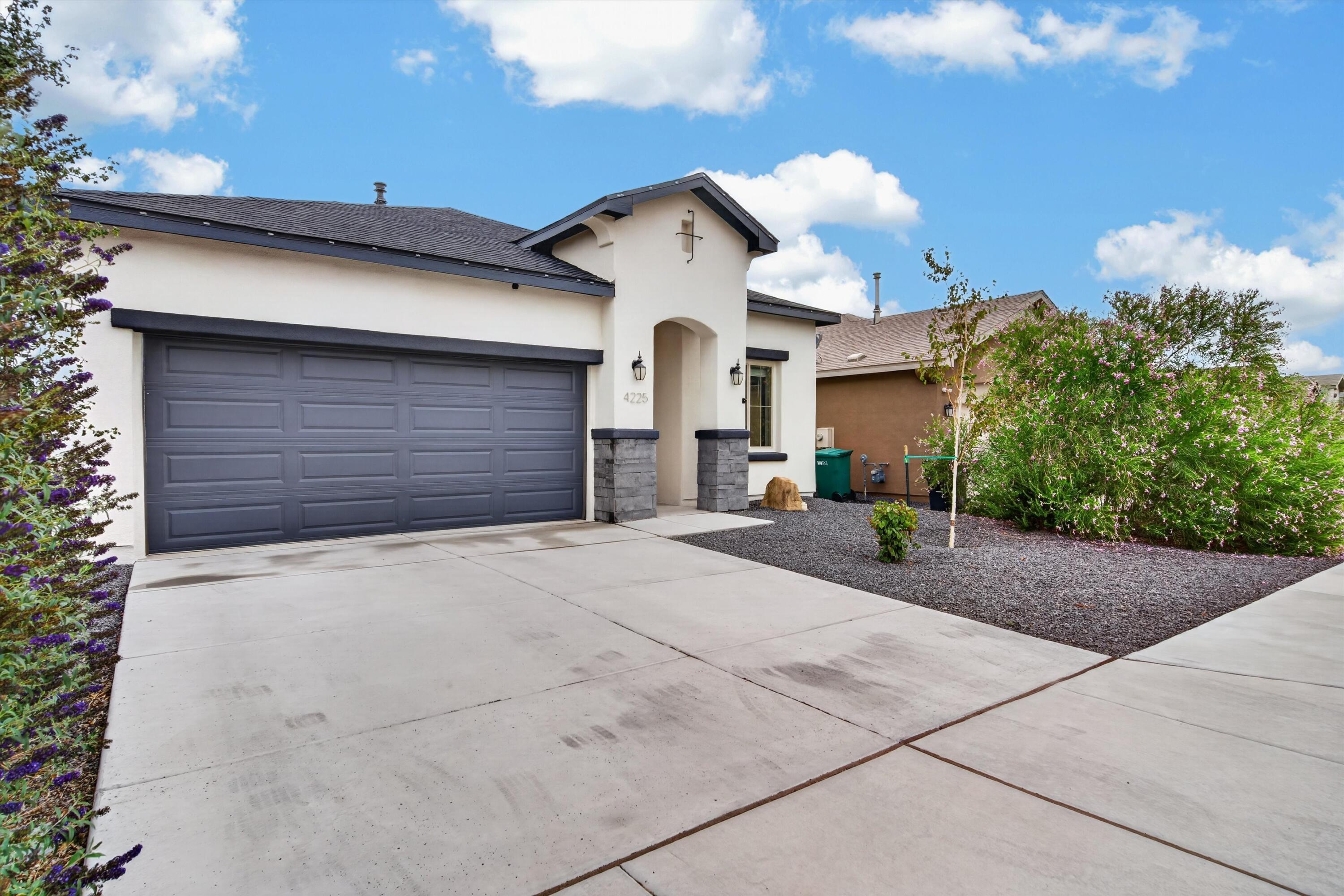 4225 Crowned Eagle Loop NE — photo