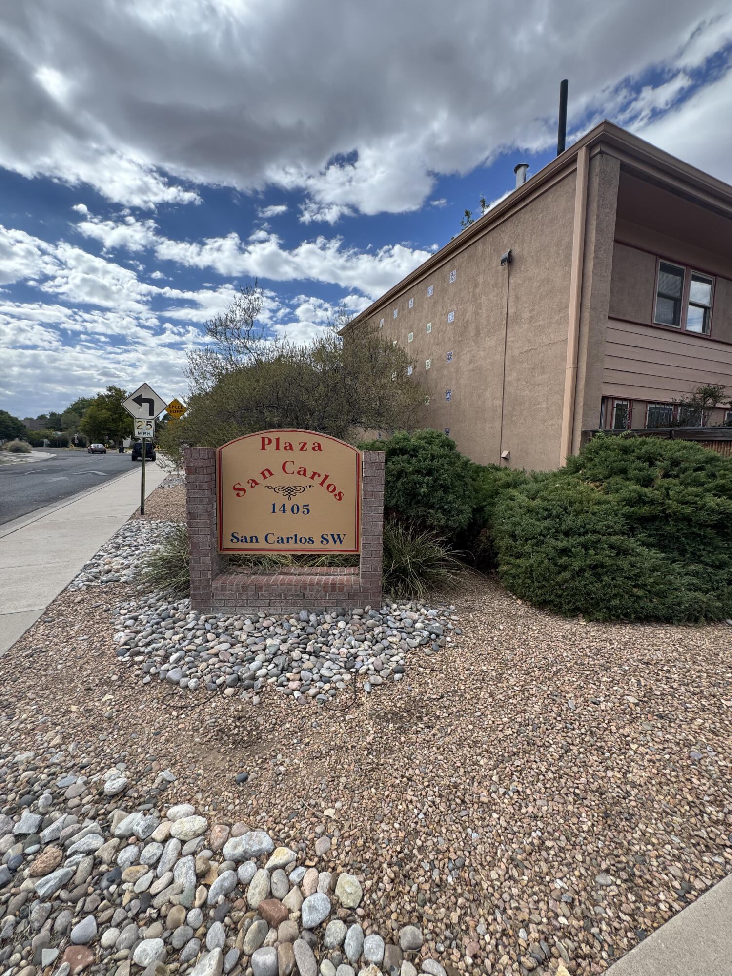 1405 San Carlos Road SW Apt 7 — photo