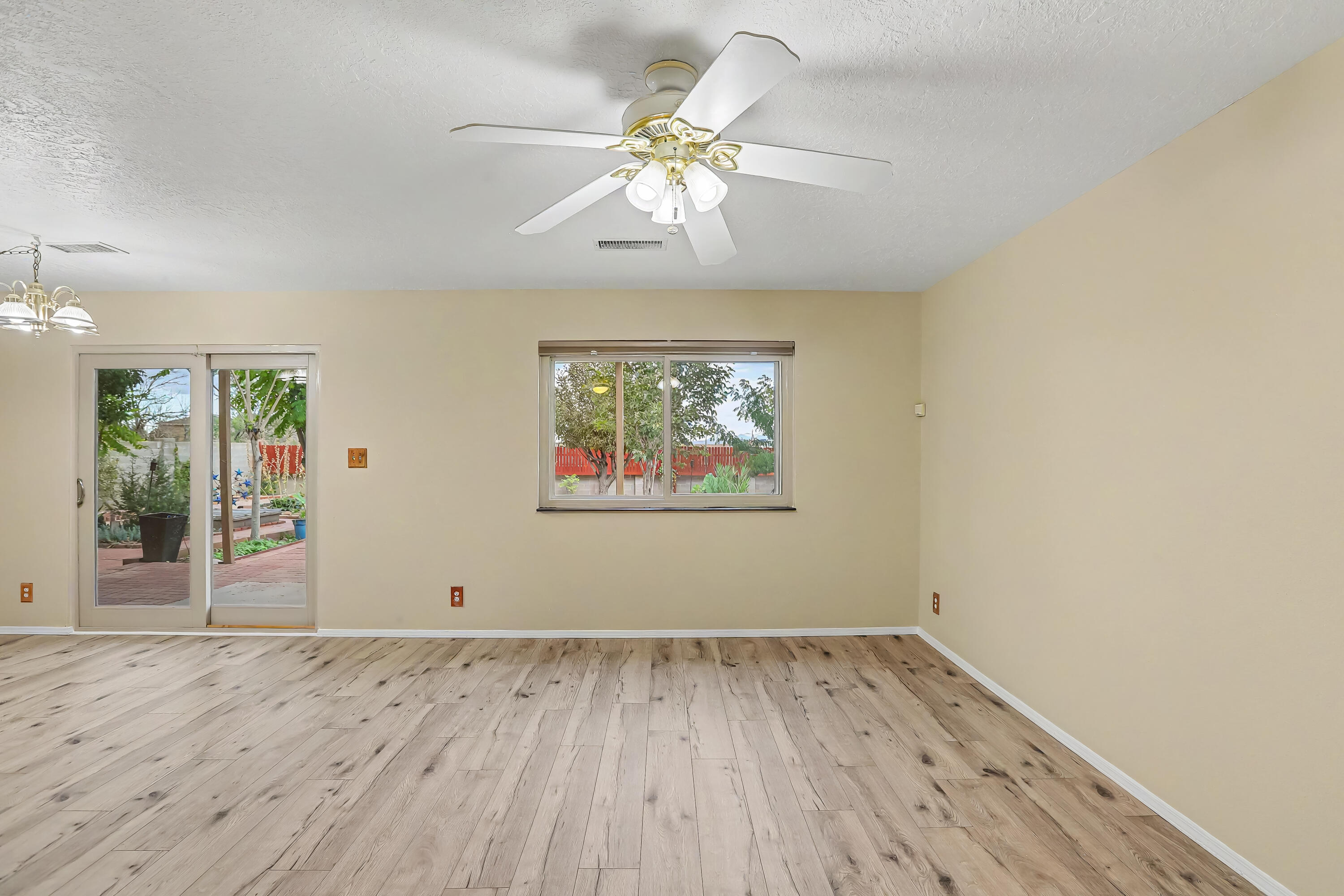 4076 Montreal Loop NE, Rio Rancho, NM 87144 — photo 3