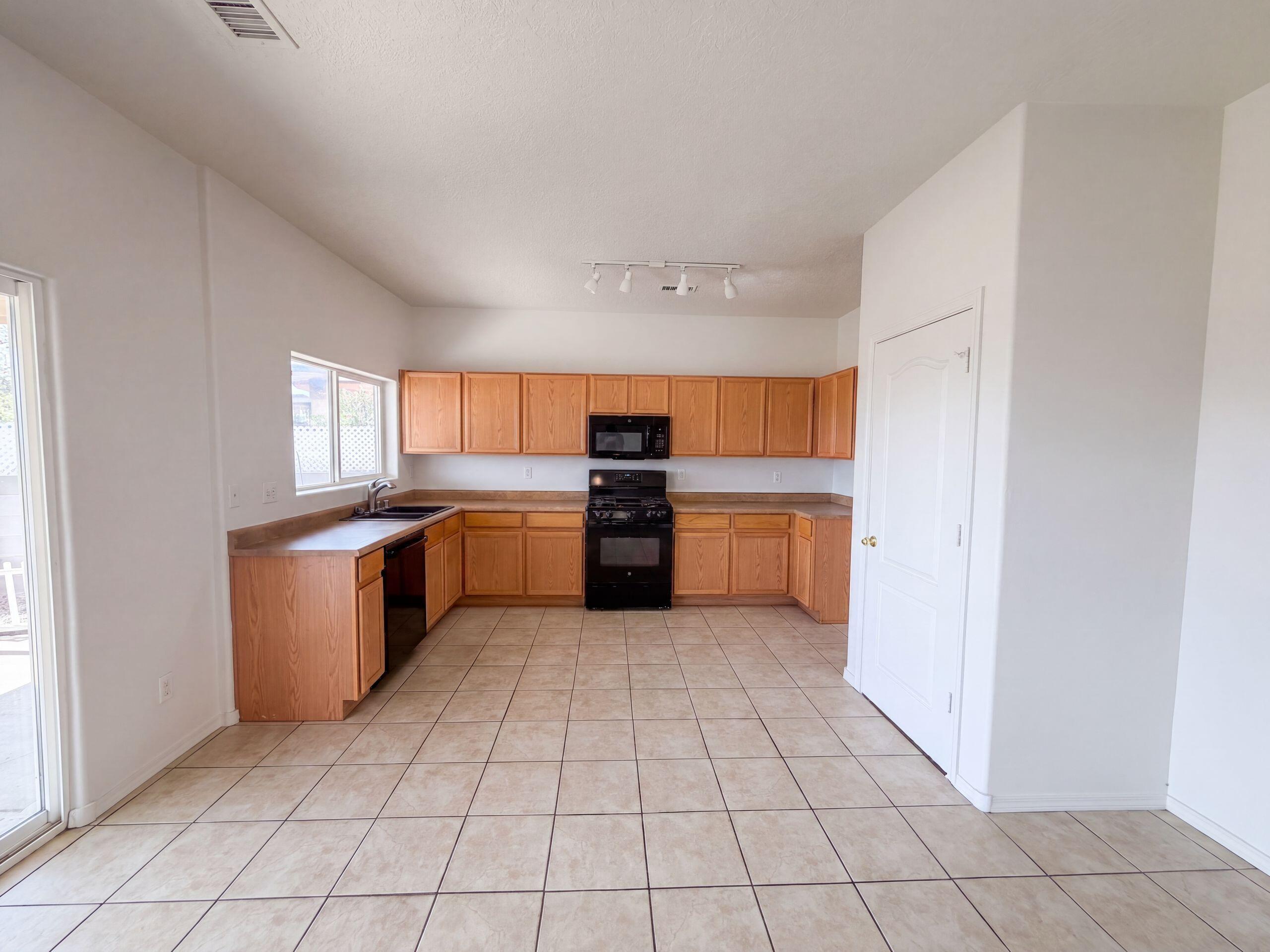 696 troon dr se, RIO RANCHO NM 87124 — photo 2