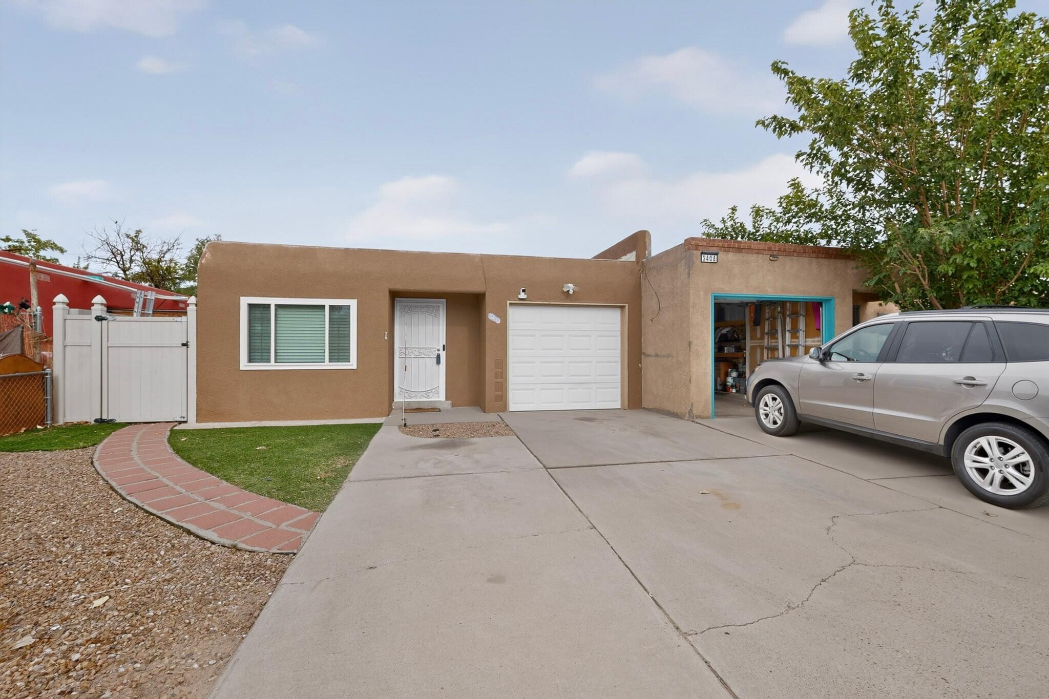 3412 Abbey Court NW — photo