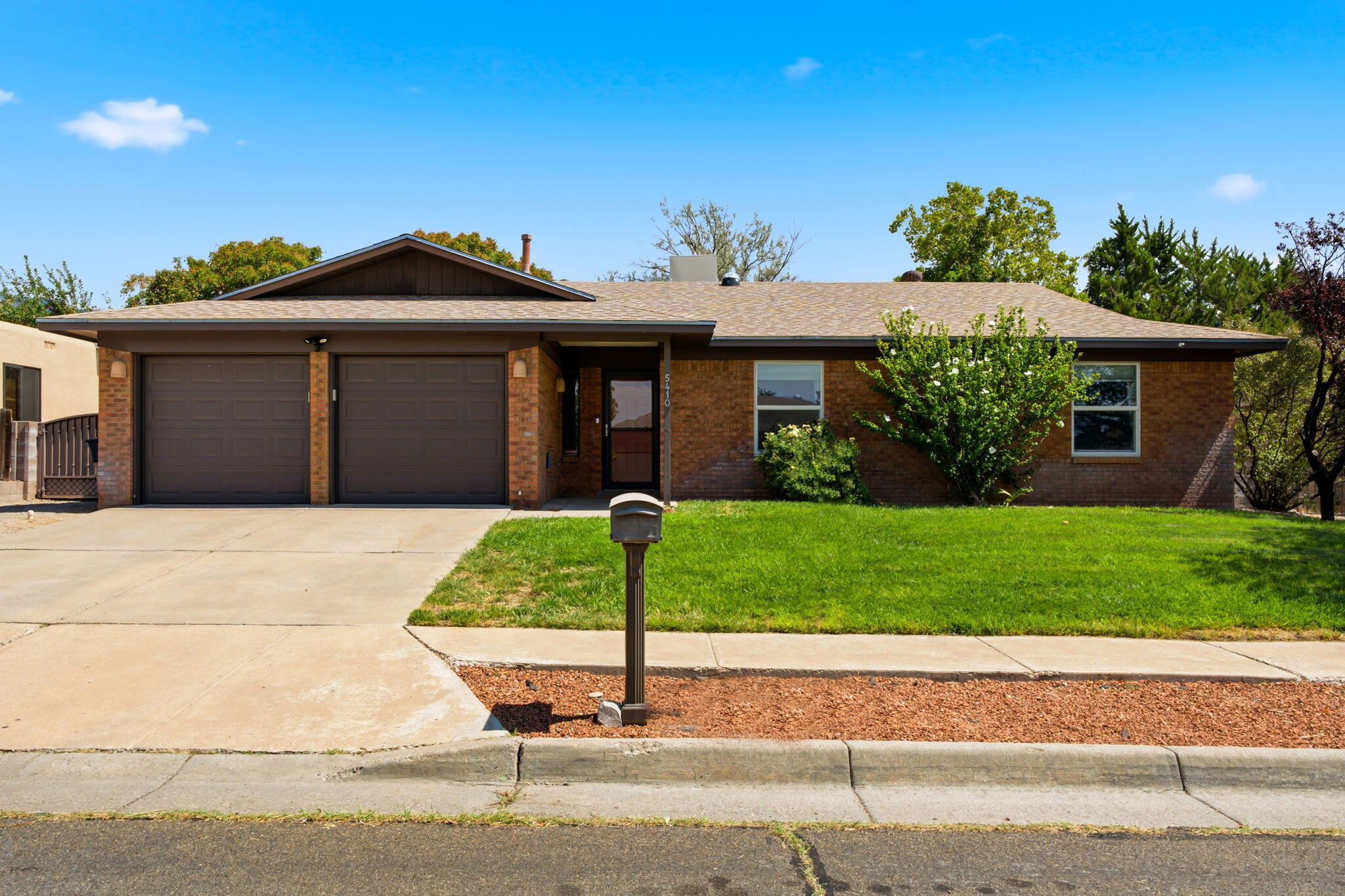 5410 Edwards Drive NE — photo