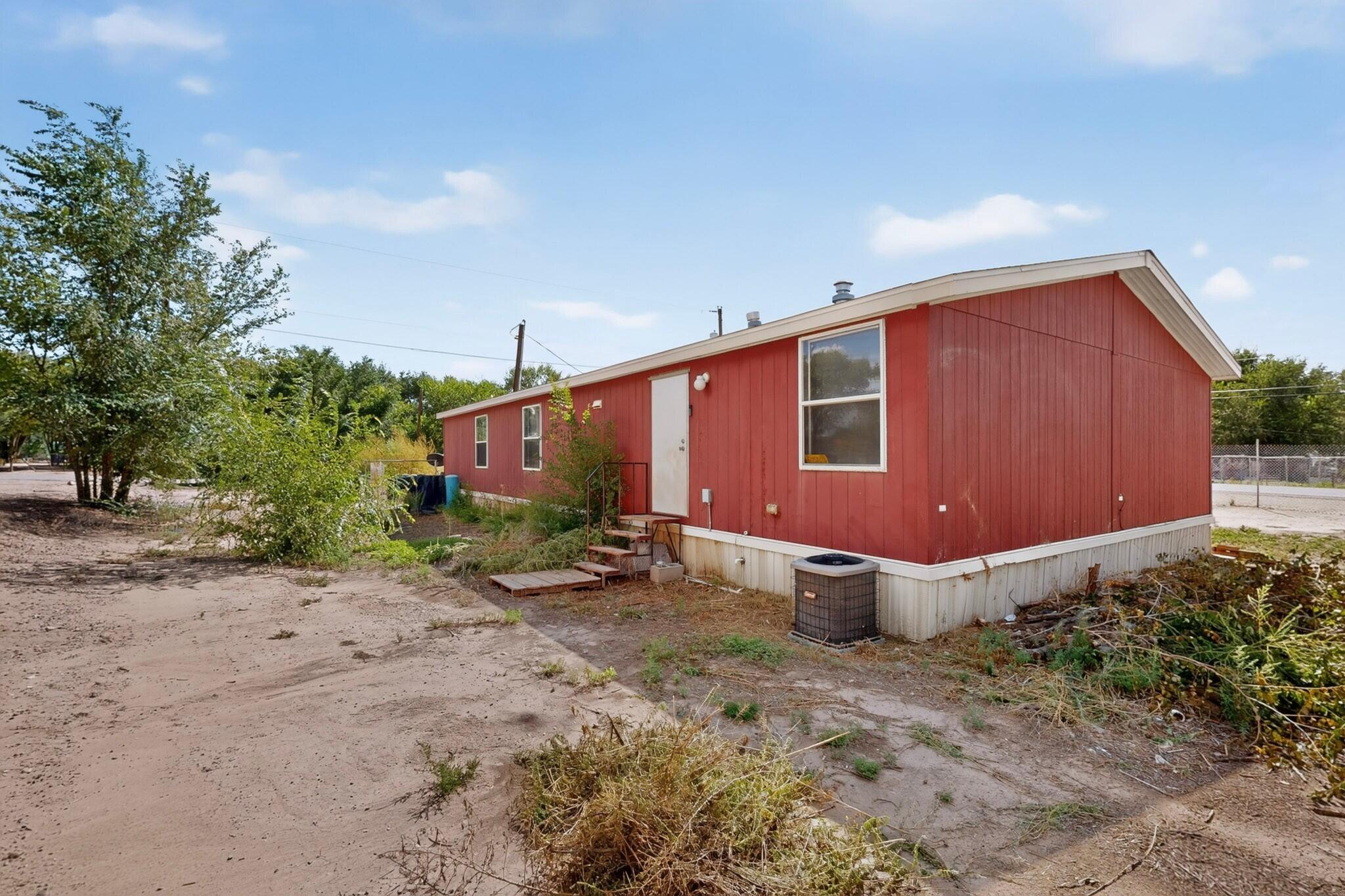 2813 Highway 47 — photo