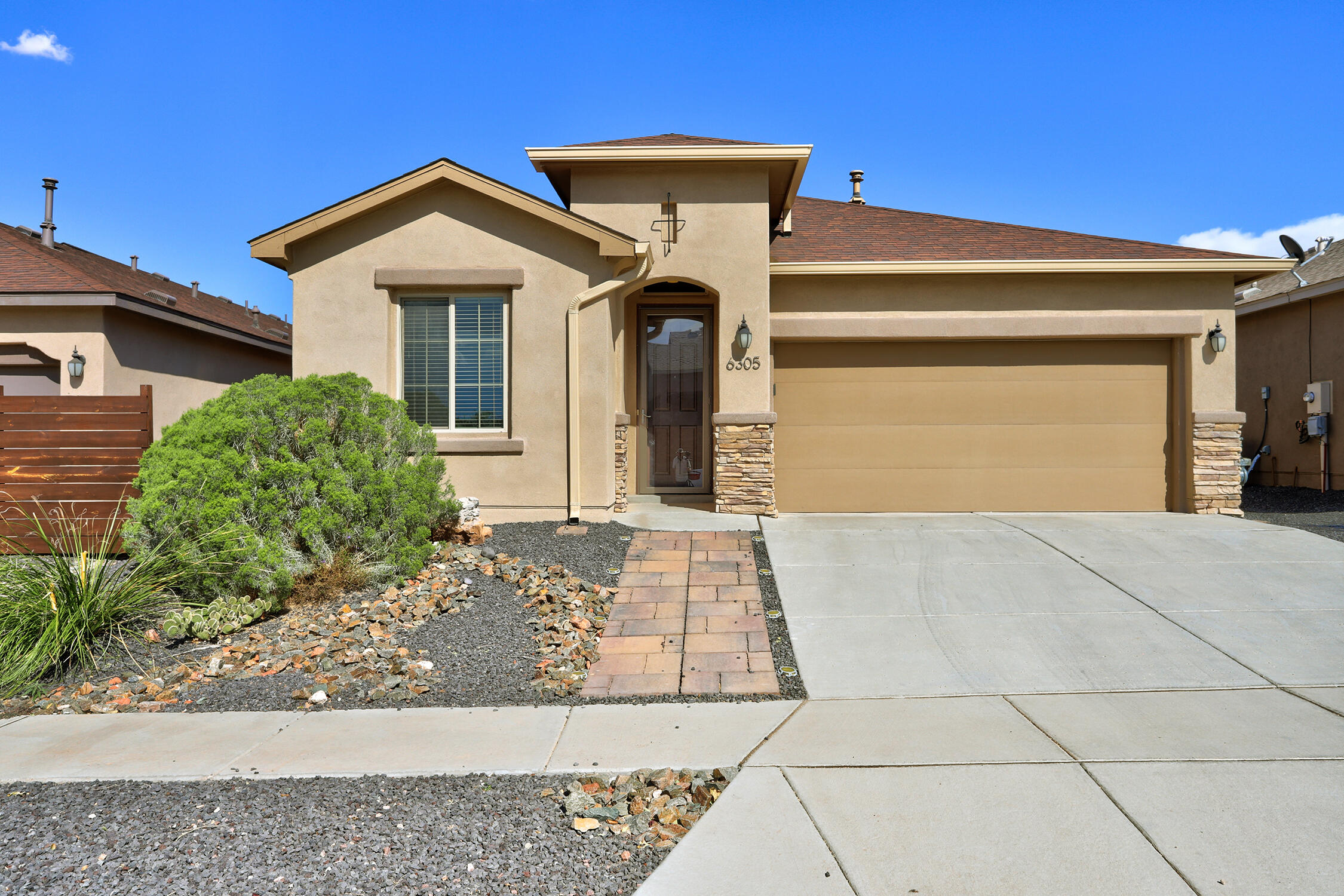 6305 Kestrel Drive NE — photo
