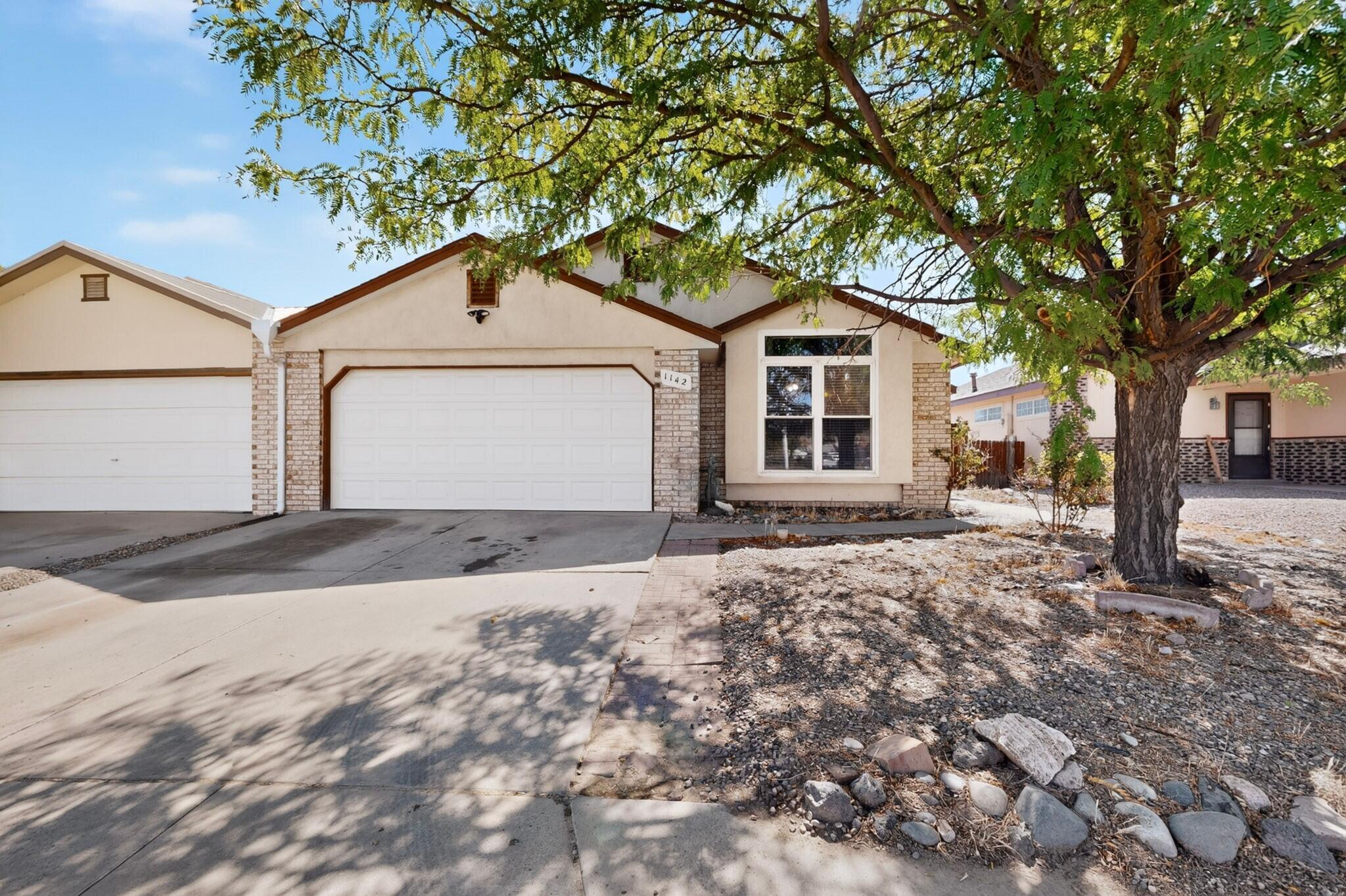 1142 Pandora Drive SW — photo