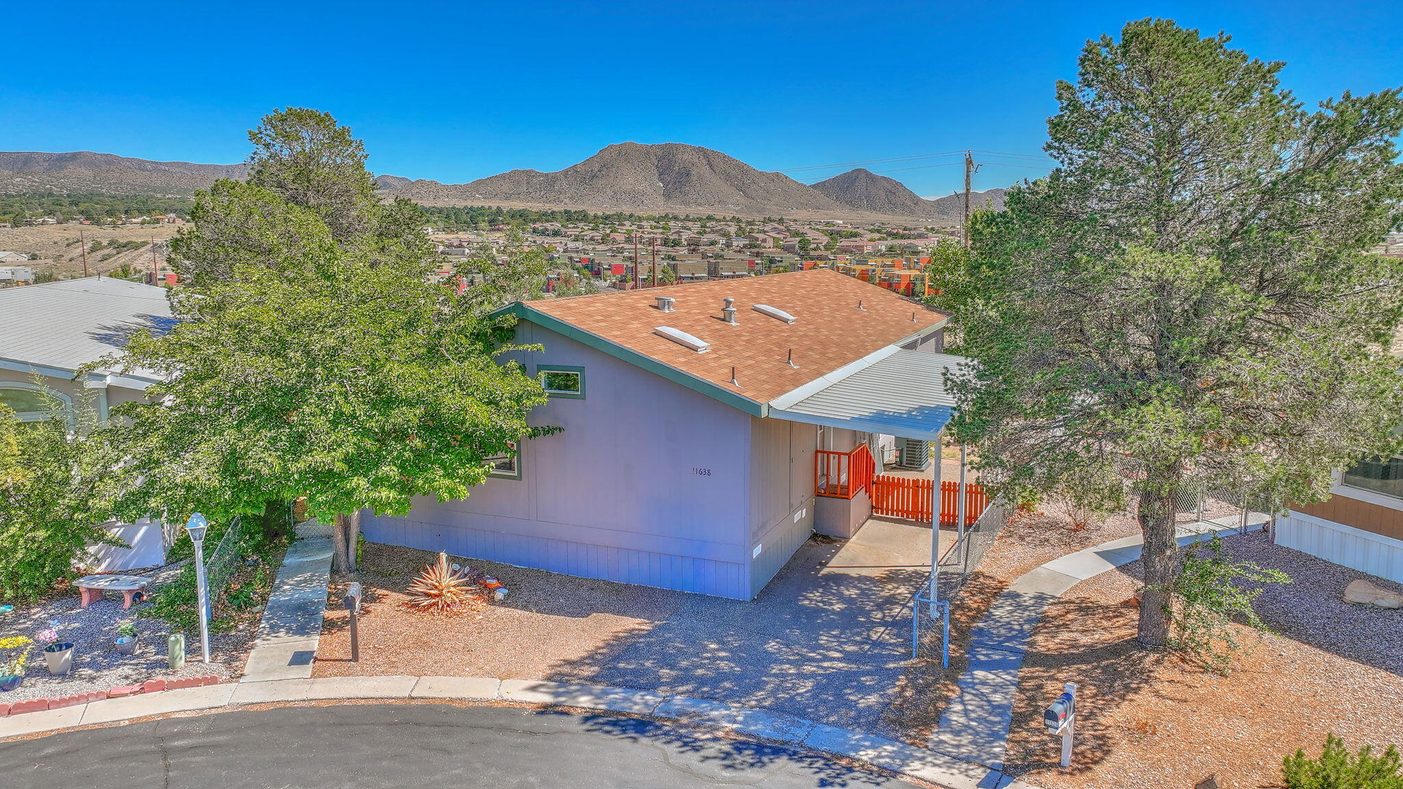 11638 Wild Horse Trail SE — photo