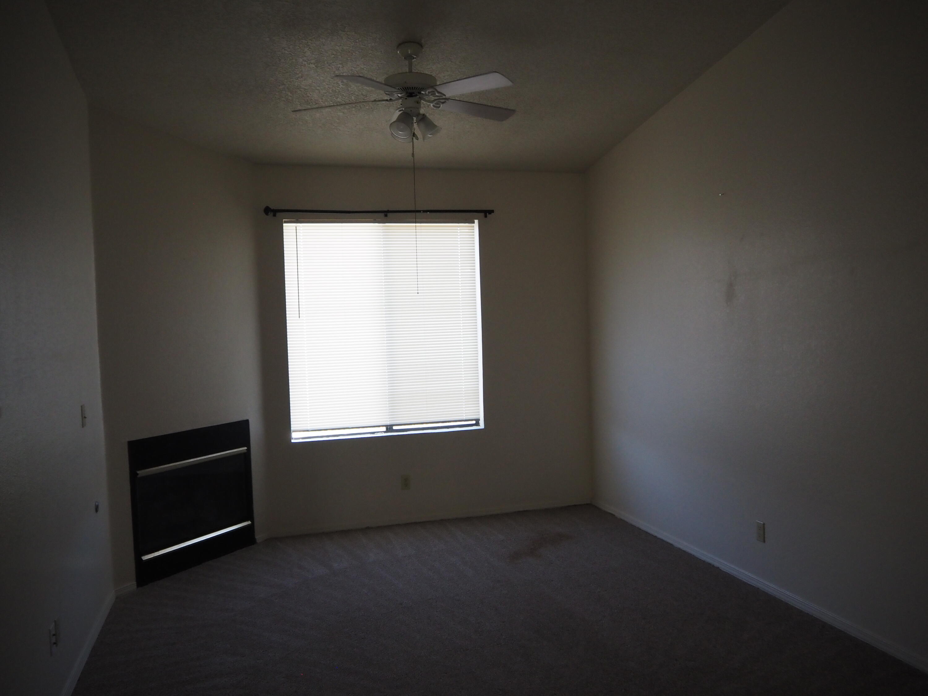 4256 Sabana Loop SE C — photo