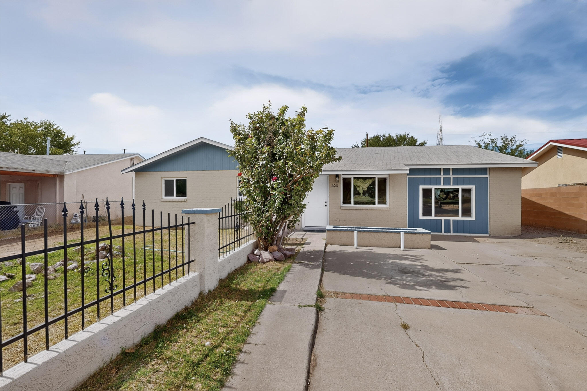 4611 Valley Park Drive SW — photo