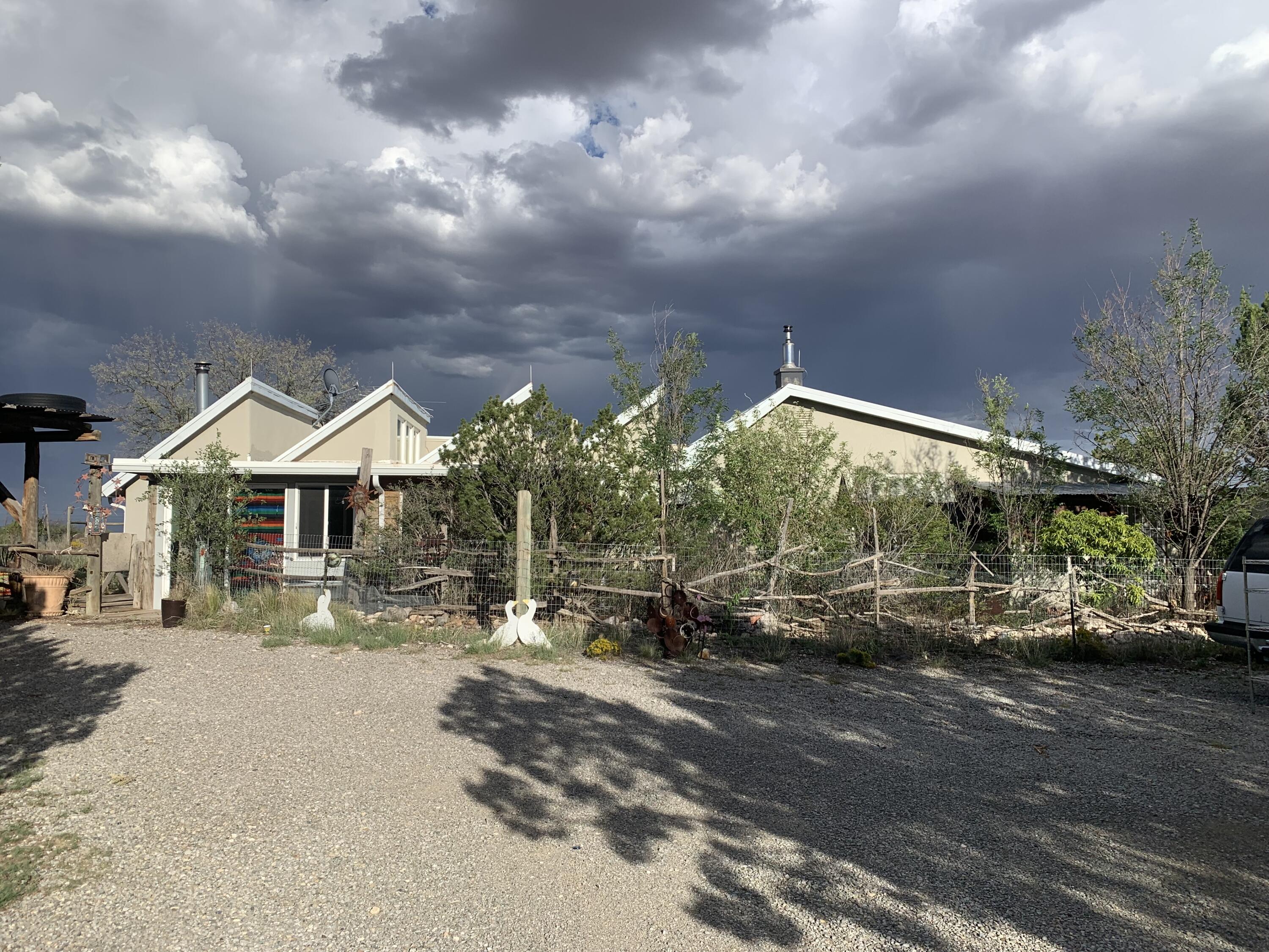 130 Stream Road — photo