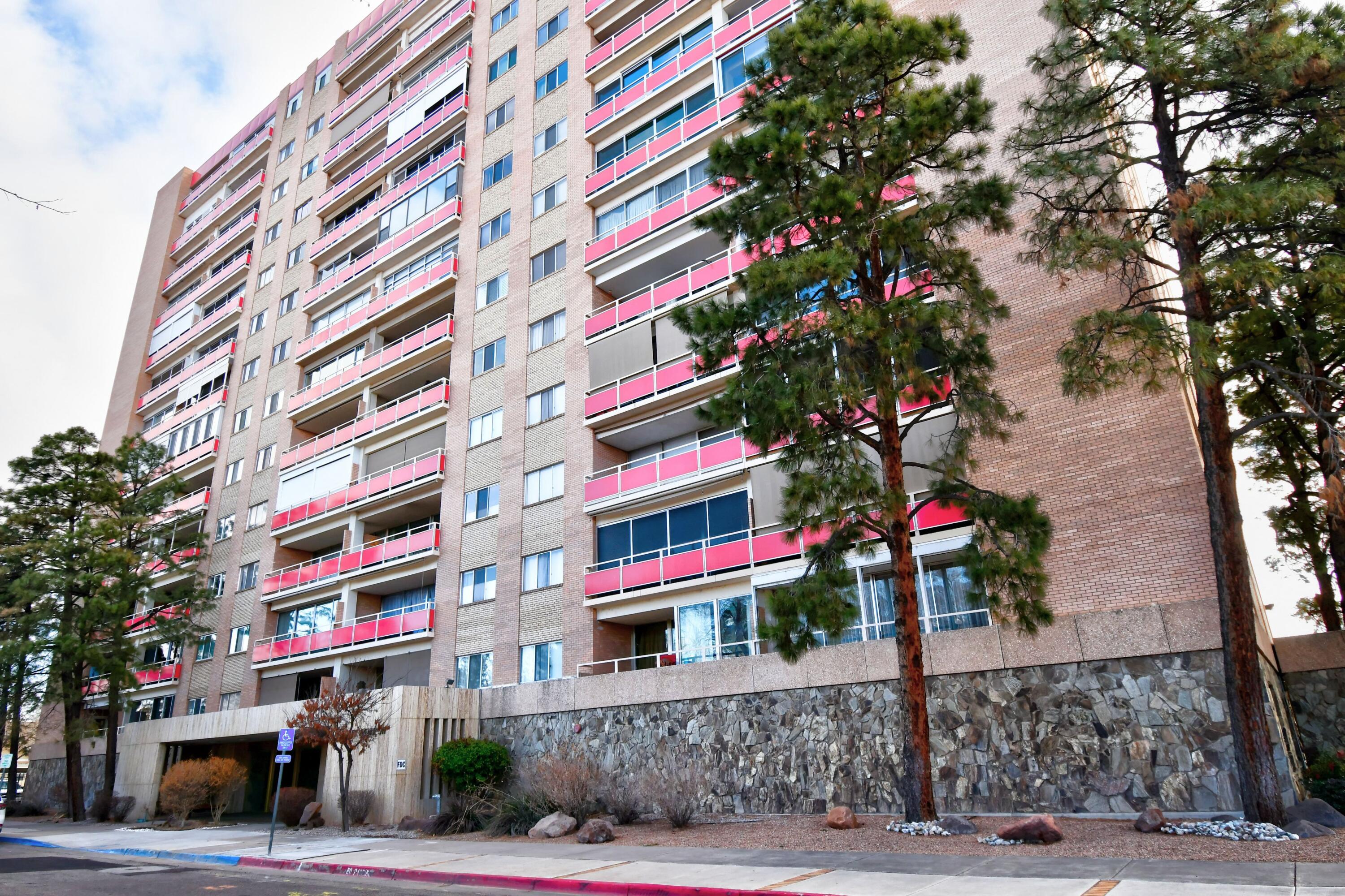 1331 Park Avenue SW Unit 1204 — photo