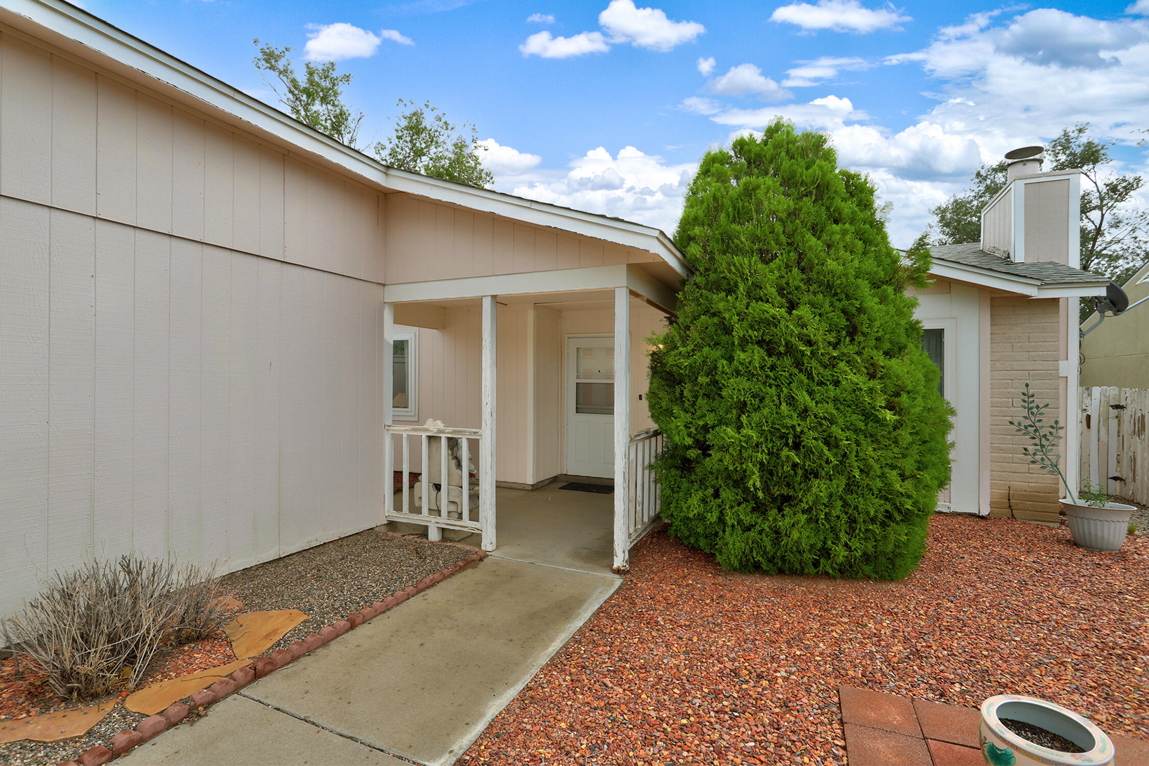 166 coral dr ne, RIO RANCHO NM 87124 — photo 2