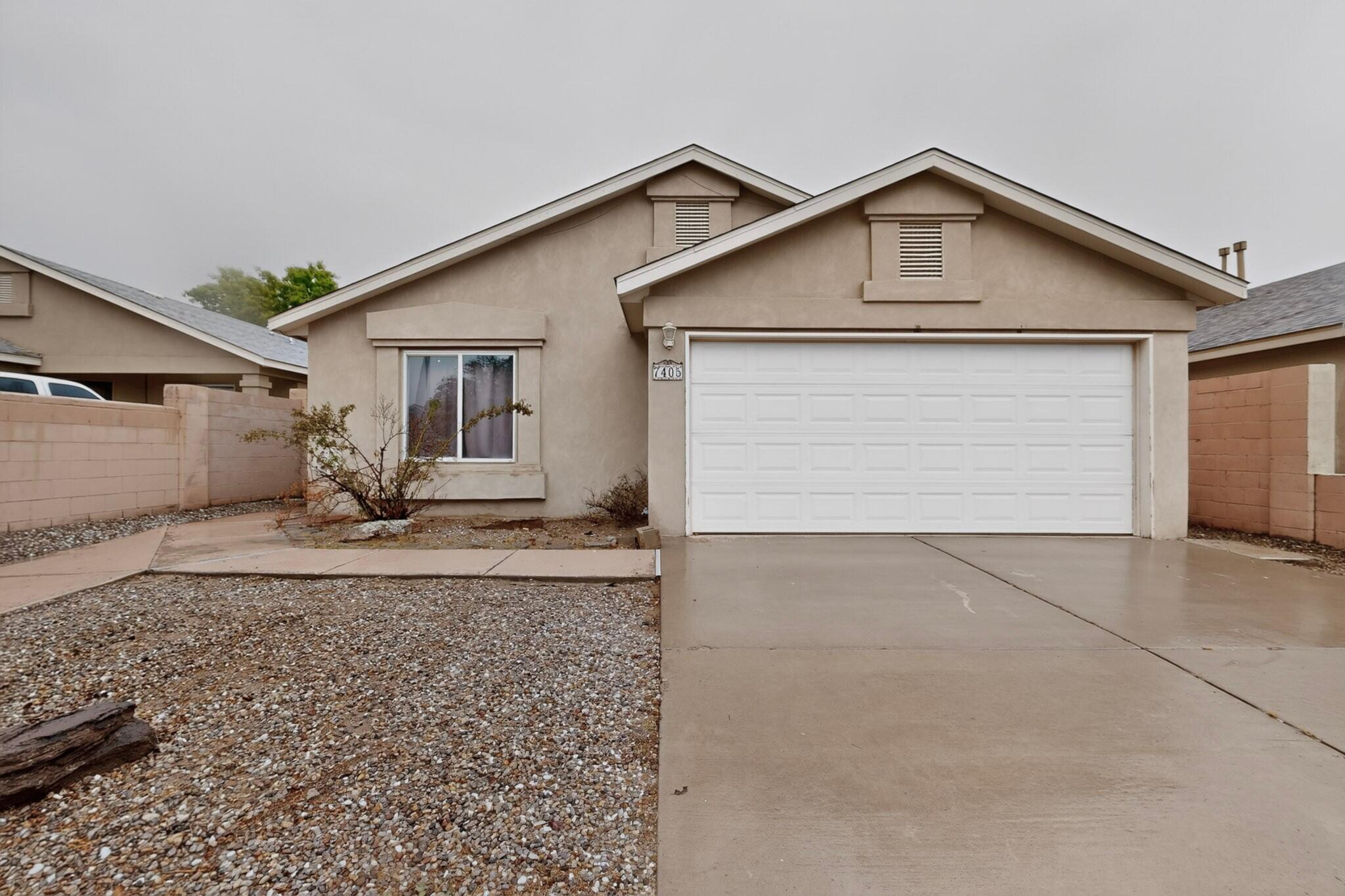 7405 Desert Canyon Place SW — photo