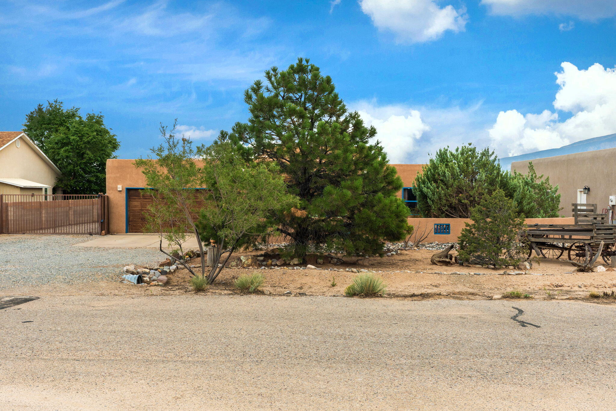 3302 Demavend Road NE, Rio Rancho, NM 87144 — photo 2