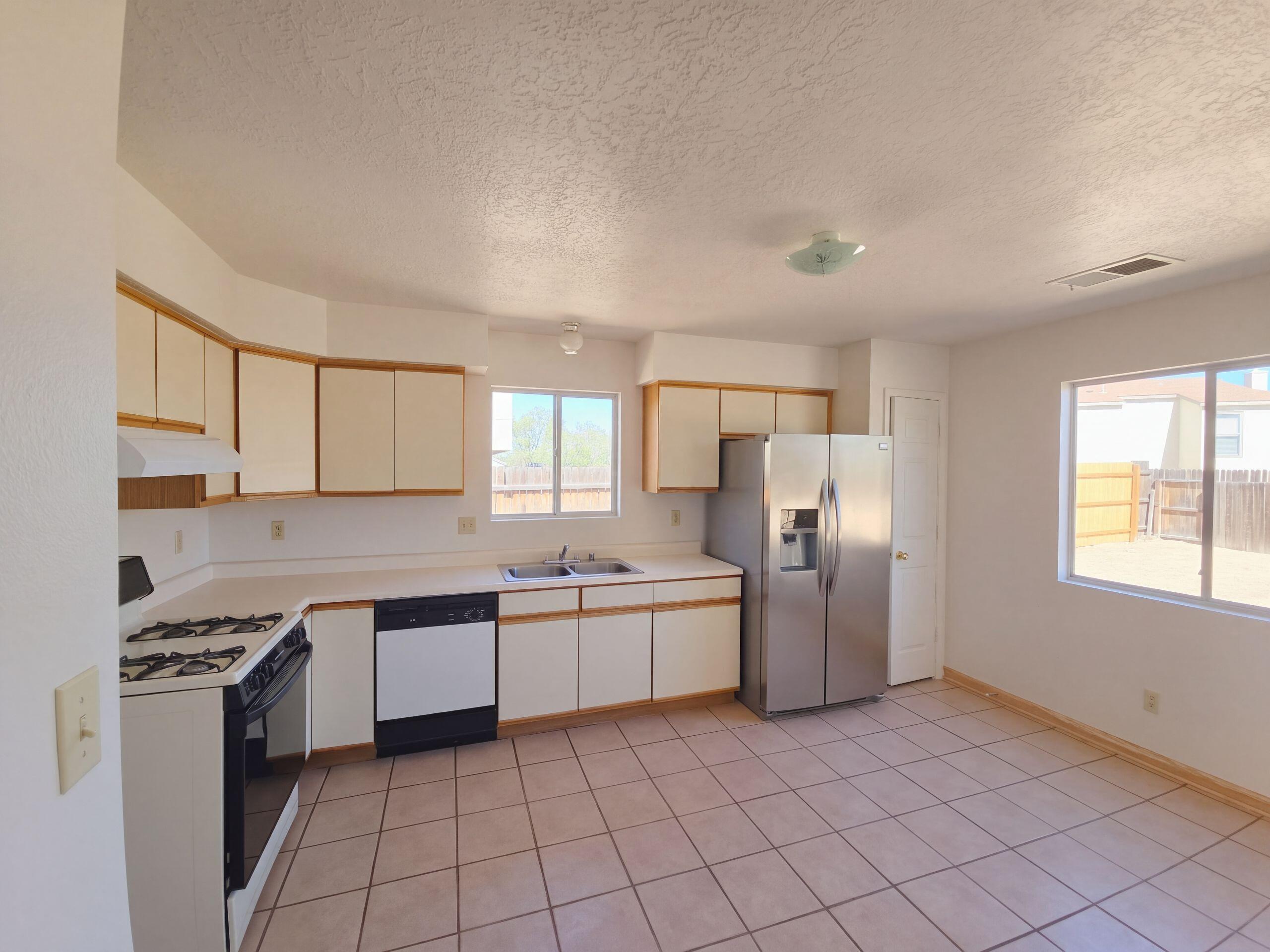 1890 raspberry dr ne, RIO RANCHO NM 87144 — photo 2