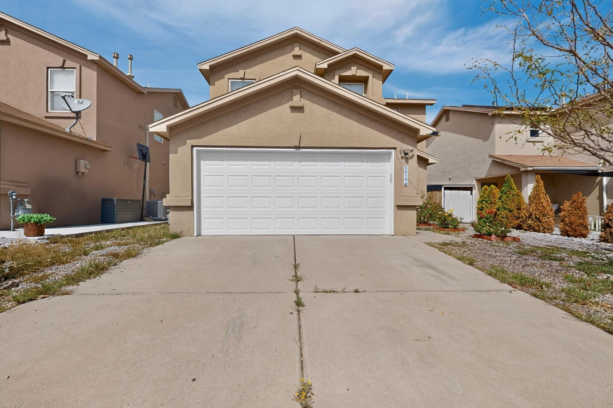 8419 Casa Amarilla Road NW — photo