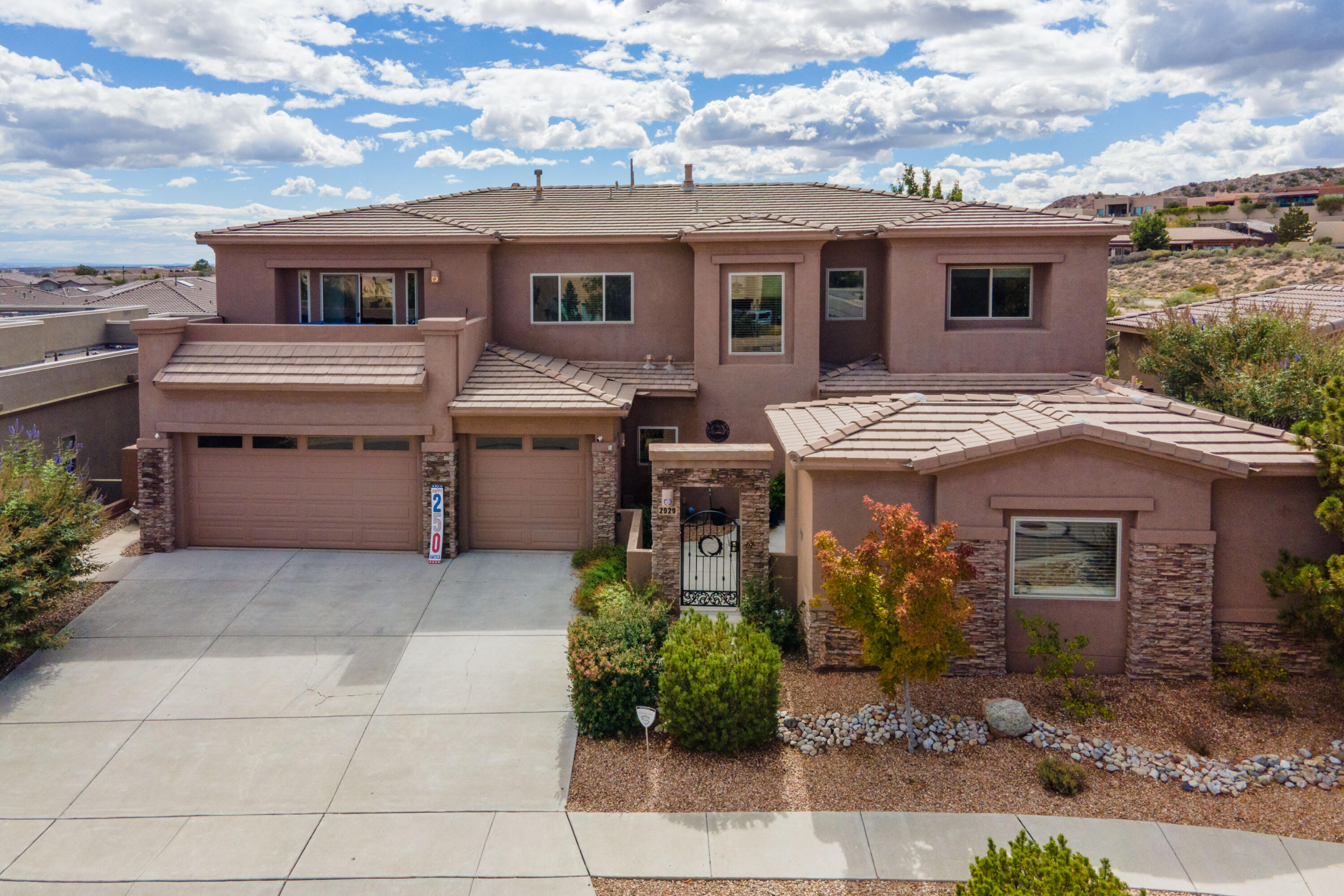 2929 Redondo Santa Fe Loop NE — photo