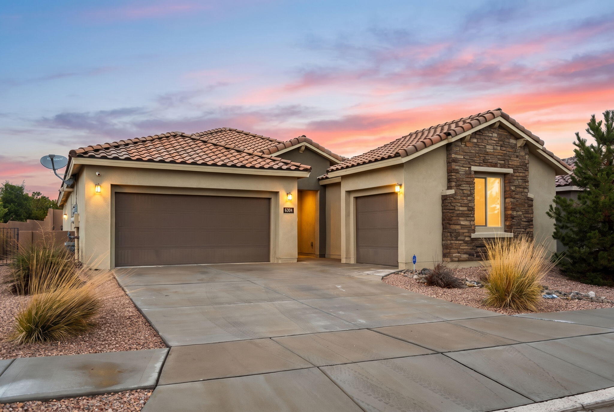 6304 Acadia Lane NE — photo