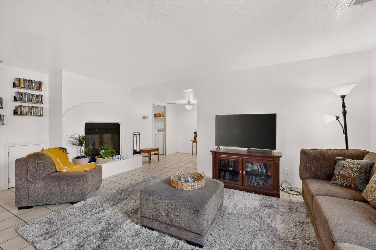 5801 Lowell Street NE Unit 24B — photo