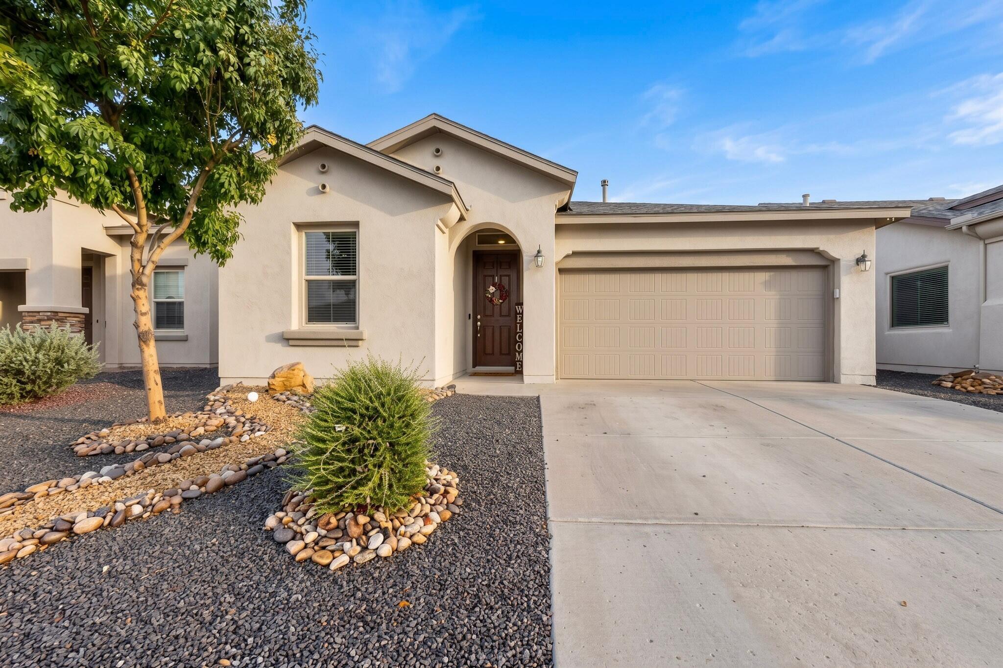 4340 Golden Eagle Loop NE — photo
