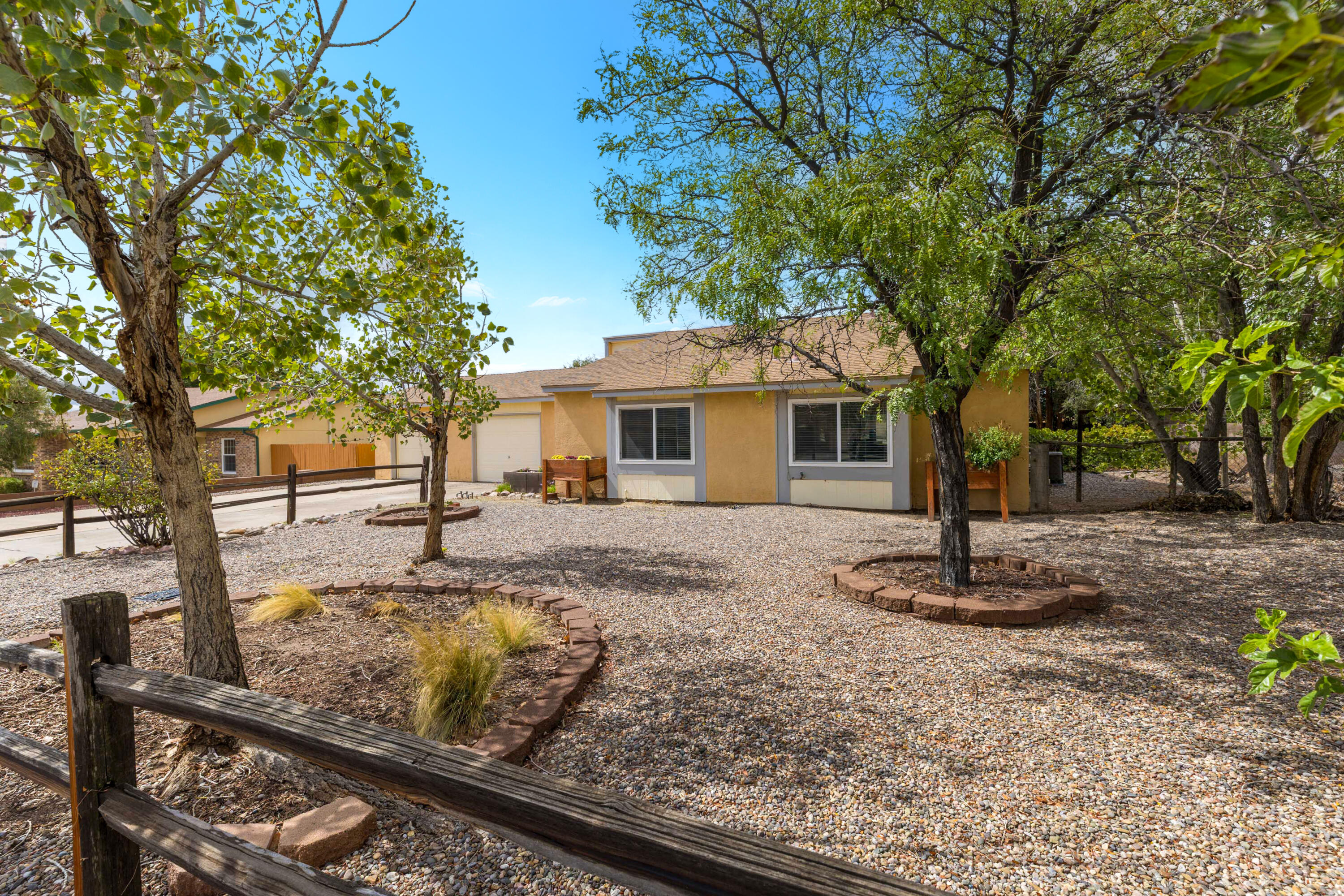 749 Littler Drive SE, Rio Rancho, NM 87124 — photo 2