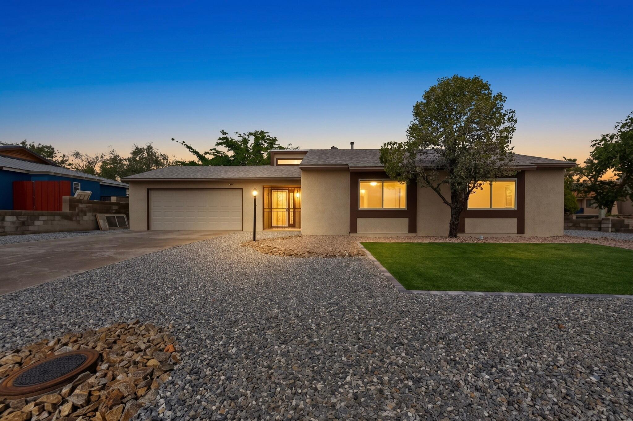 611 Chuckwagon Road SE — photo