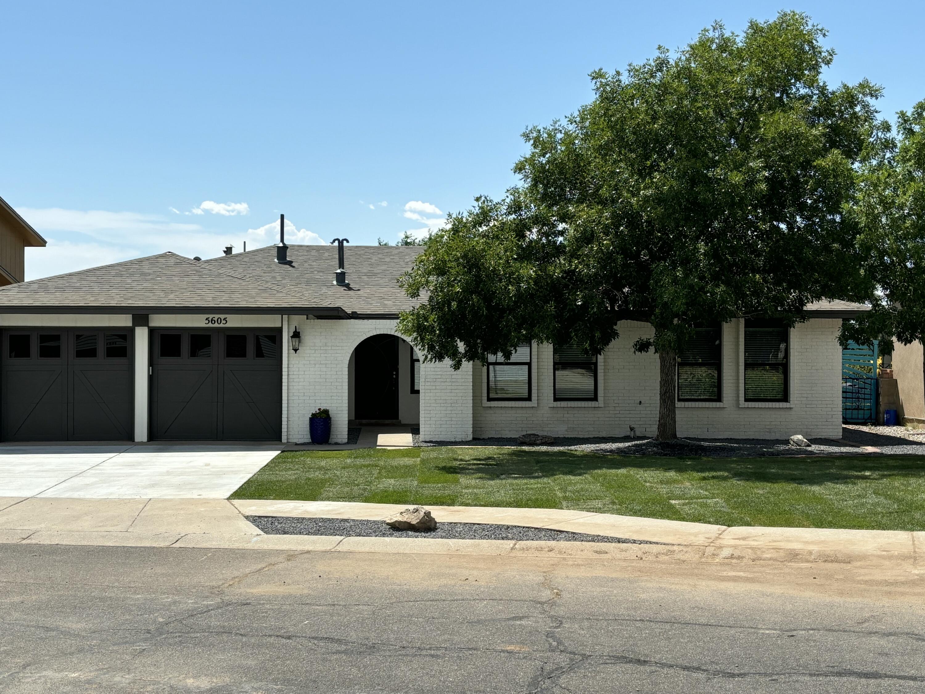 5605 Chelwood Park Boulevard NE — photo