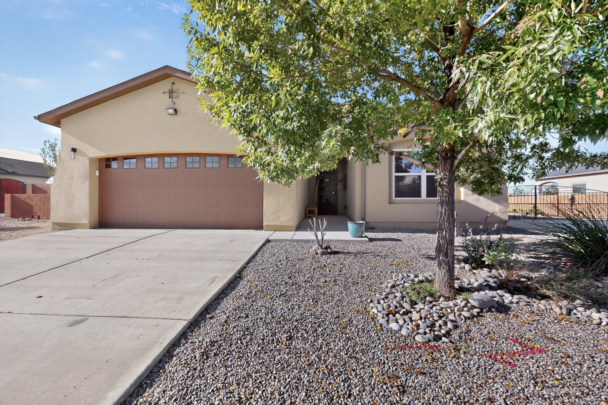 6945 Mountain Hawk Loop NE — photo