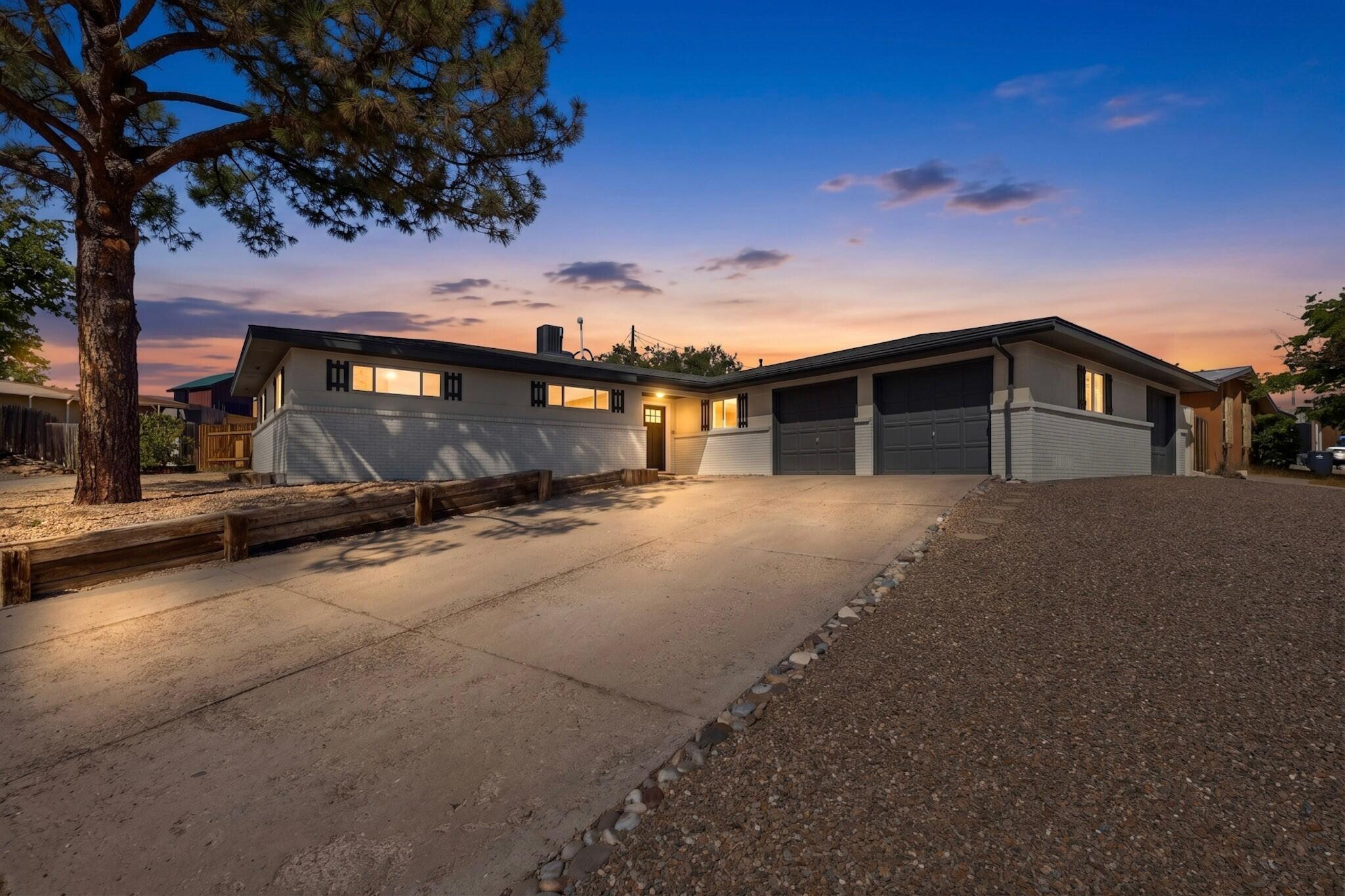 12701 Cloudview Avenue NE — photo