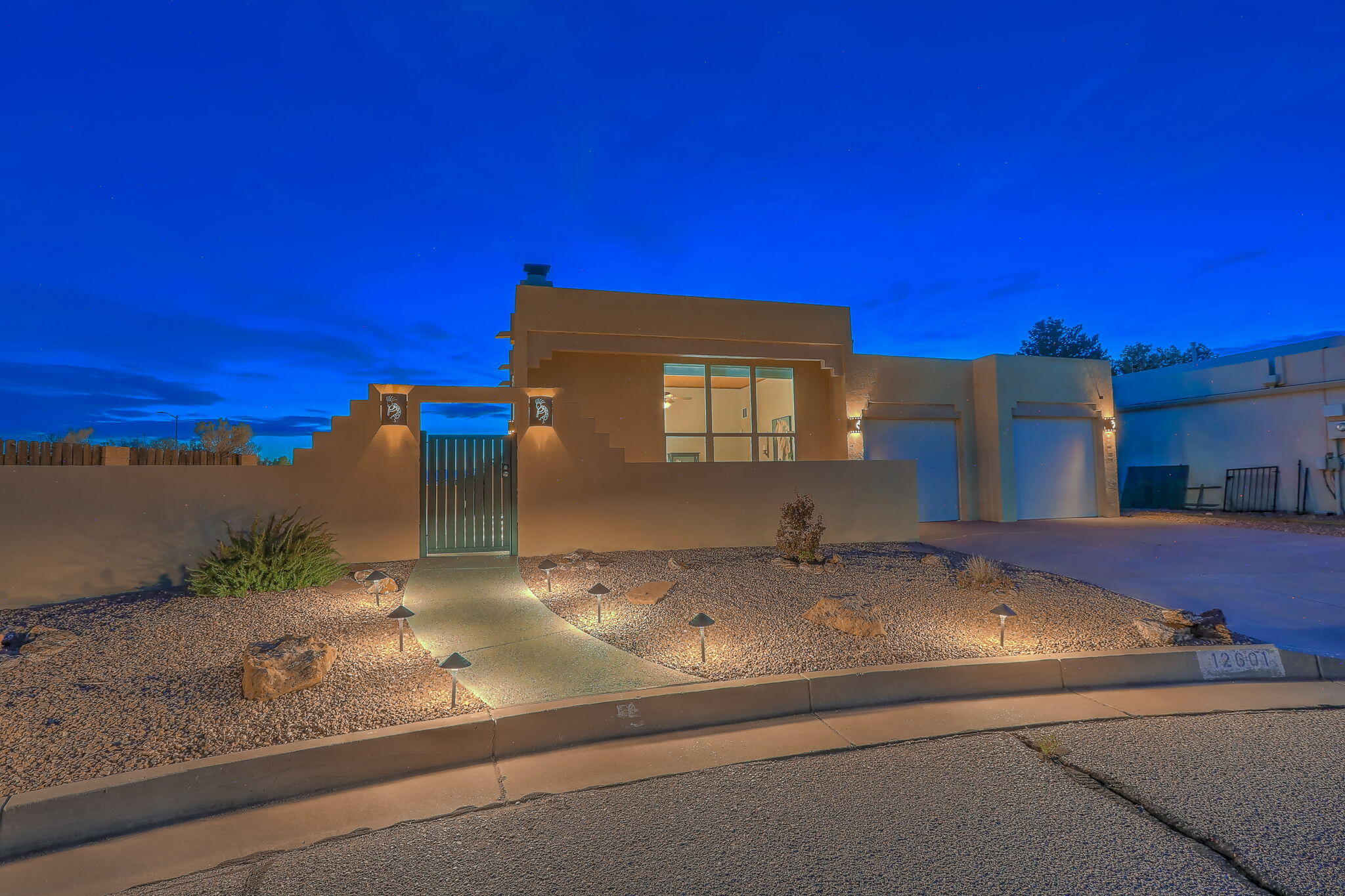 12601 Carmel Court NE — photo