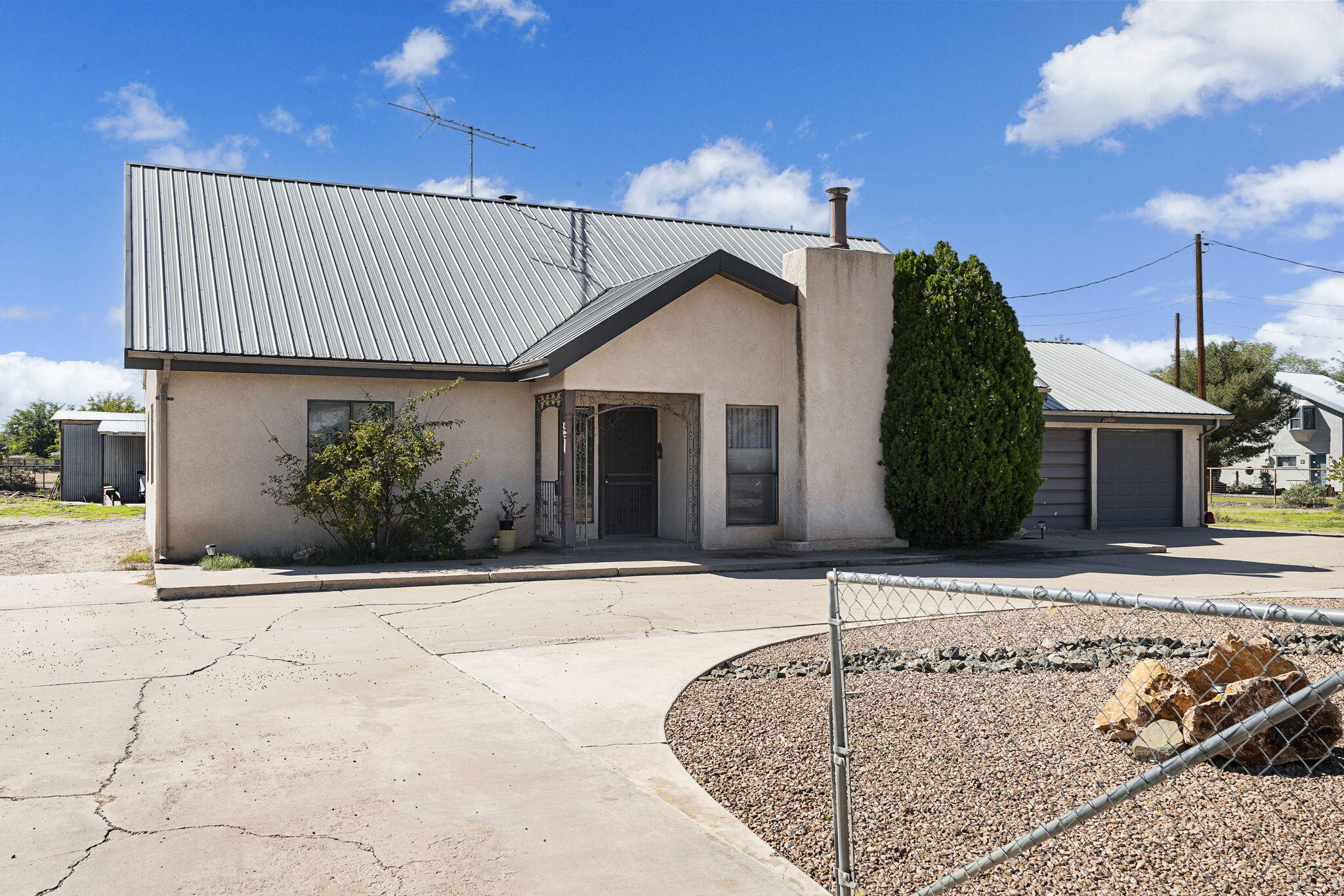 2410 Sunshine Road SW — photo