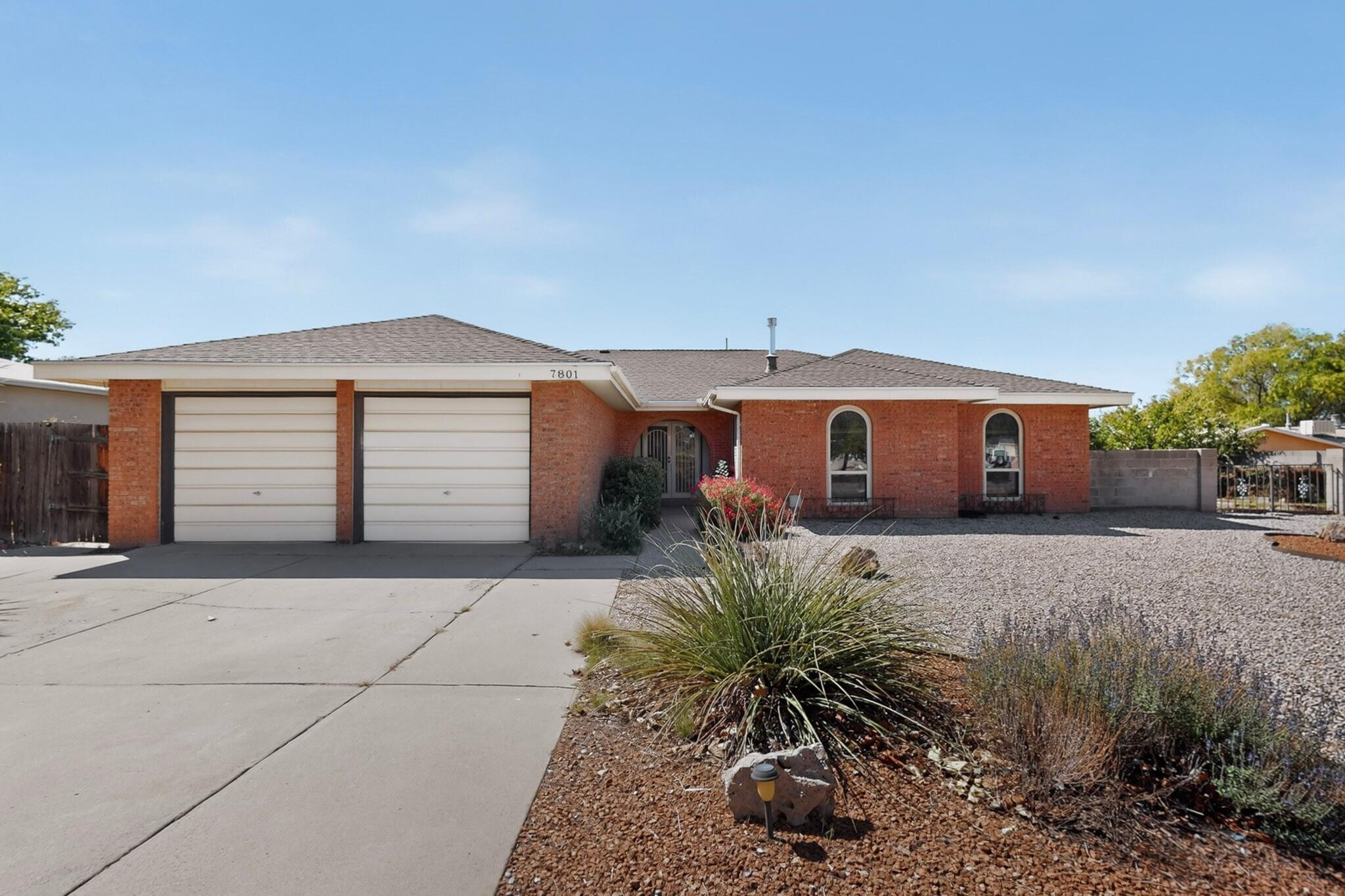 7801 Pioneer Trail NE — photo